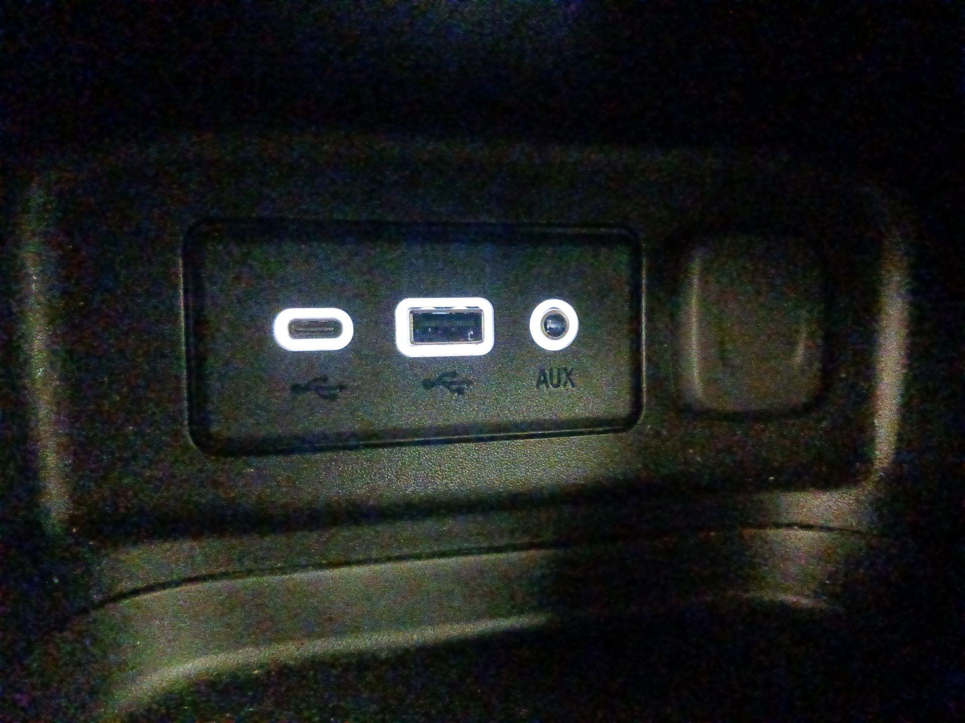 Thumbnail: 2022 Chevrolet Equinox - 18