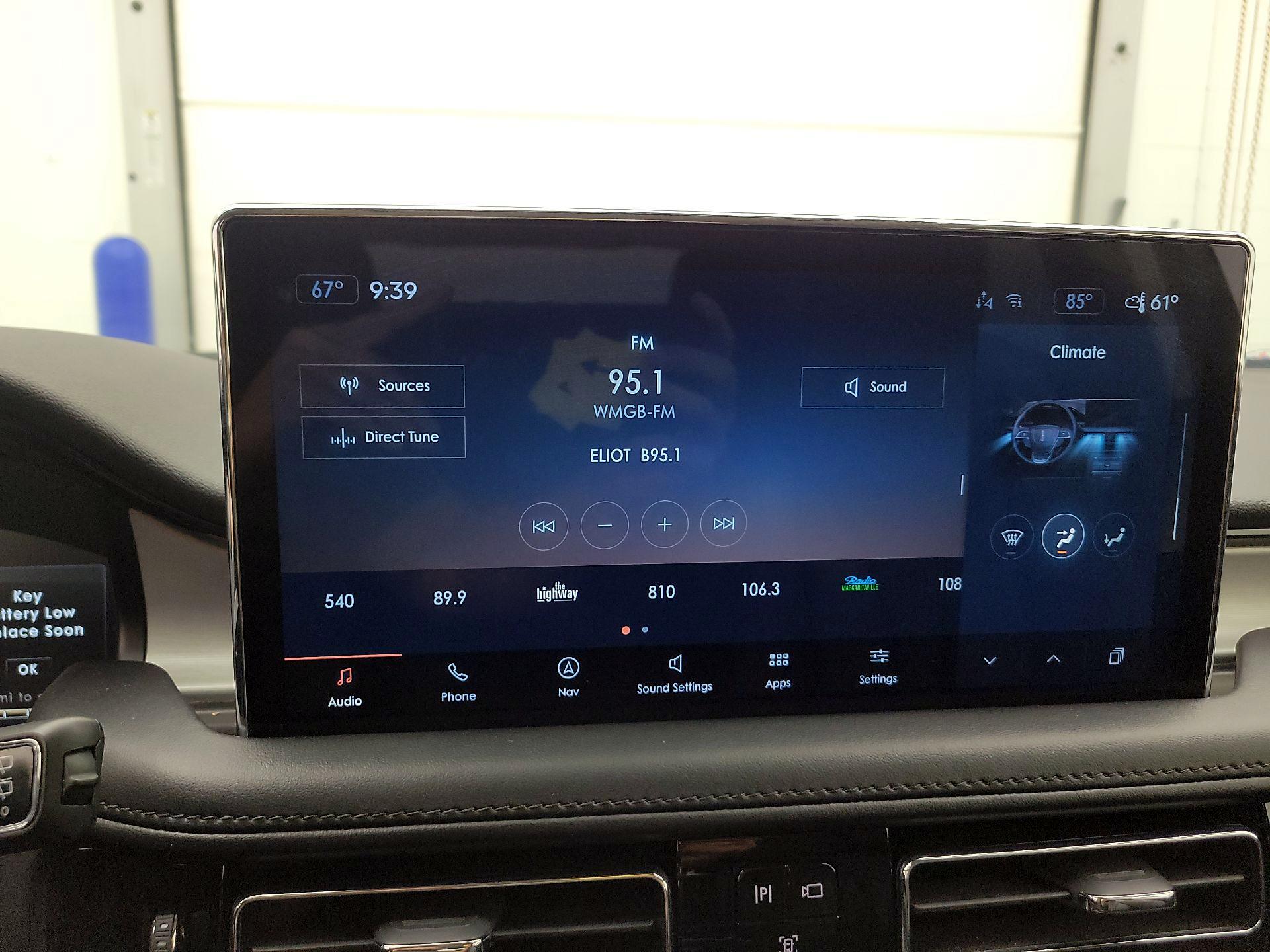 Thumbnail: 2022 Lincoln Nautilus - 16