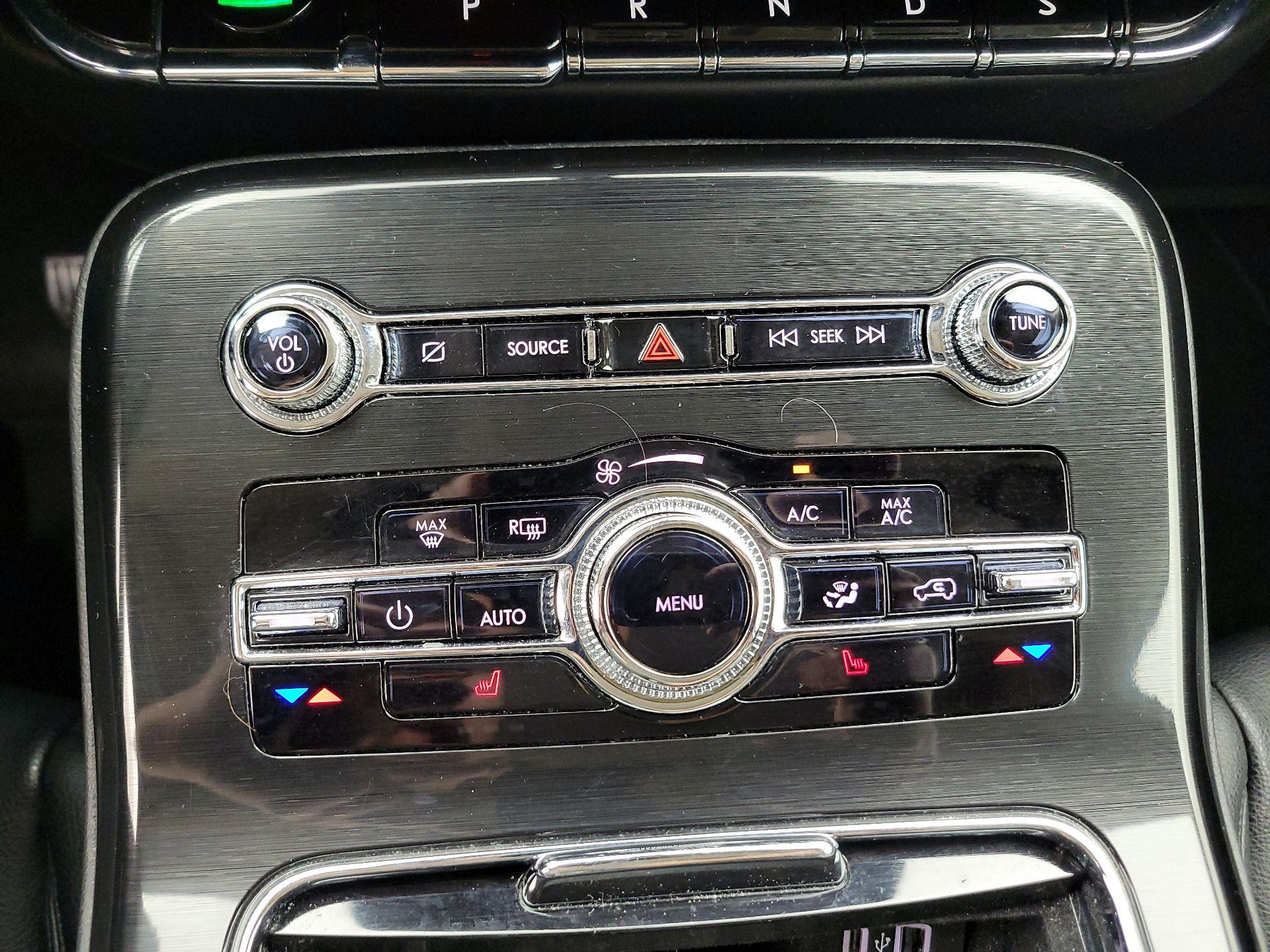 Thumbnail: 2022 Lincoln Nautilus - 17