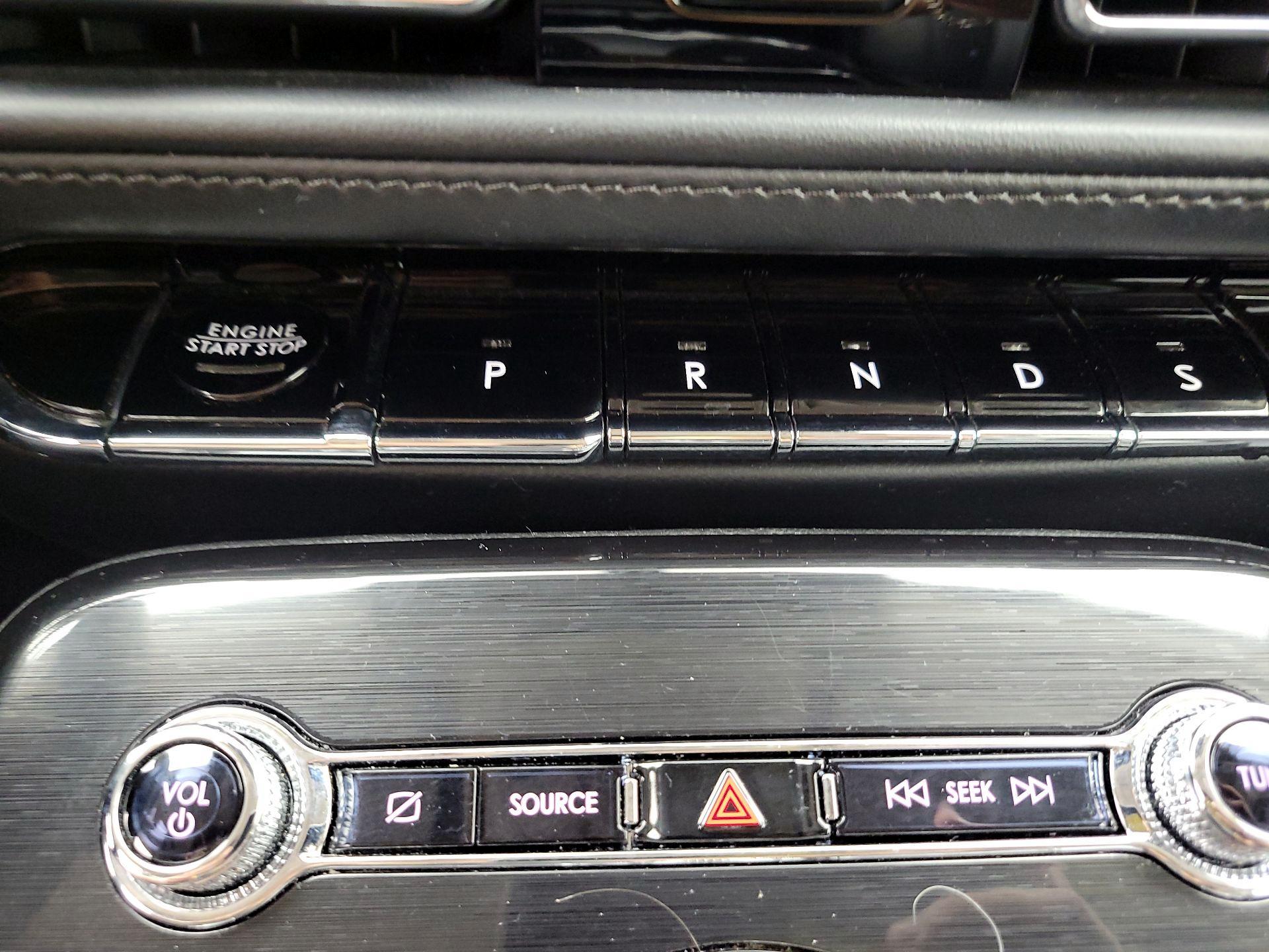 Thumbnail: 2022 Lincoln Nautilus - 18