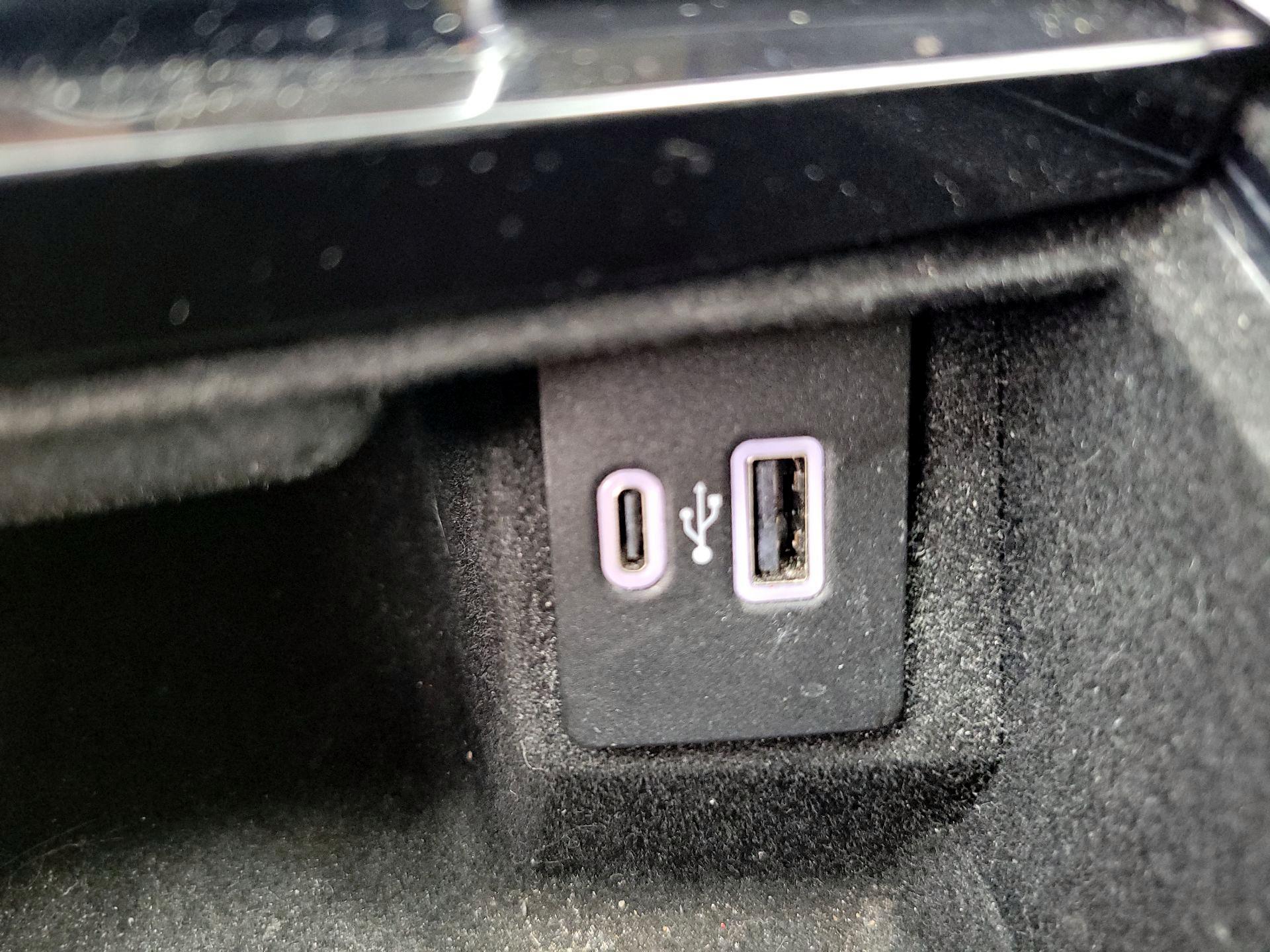 Thumbnail: 2022 Lincoln Nautilus - 19