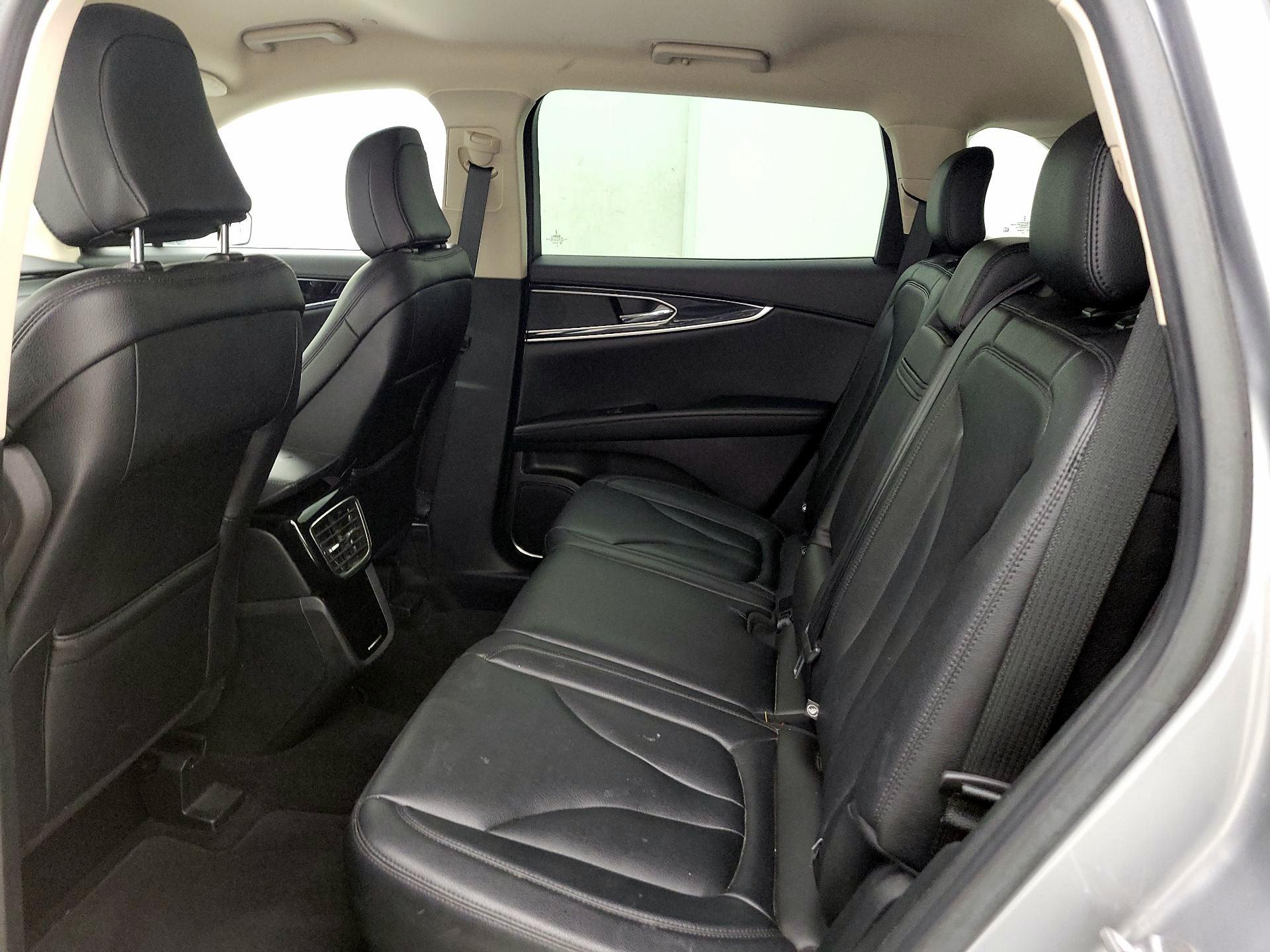 Thumbnail: 2022 Lincoln Nautilus - 20