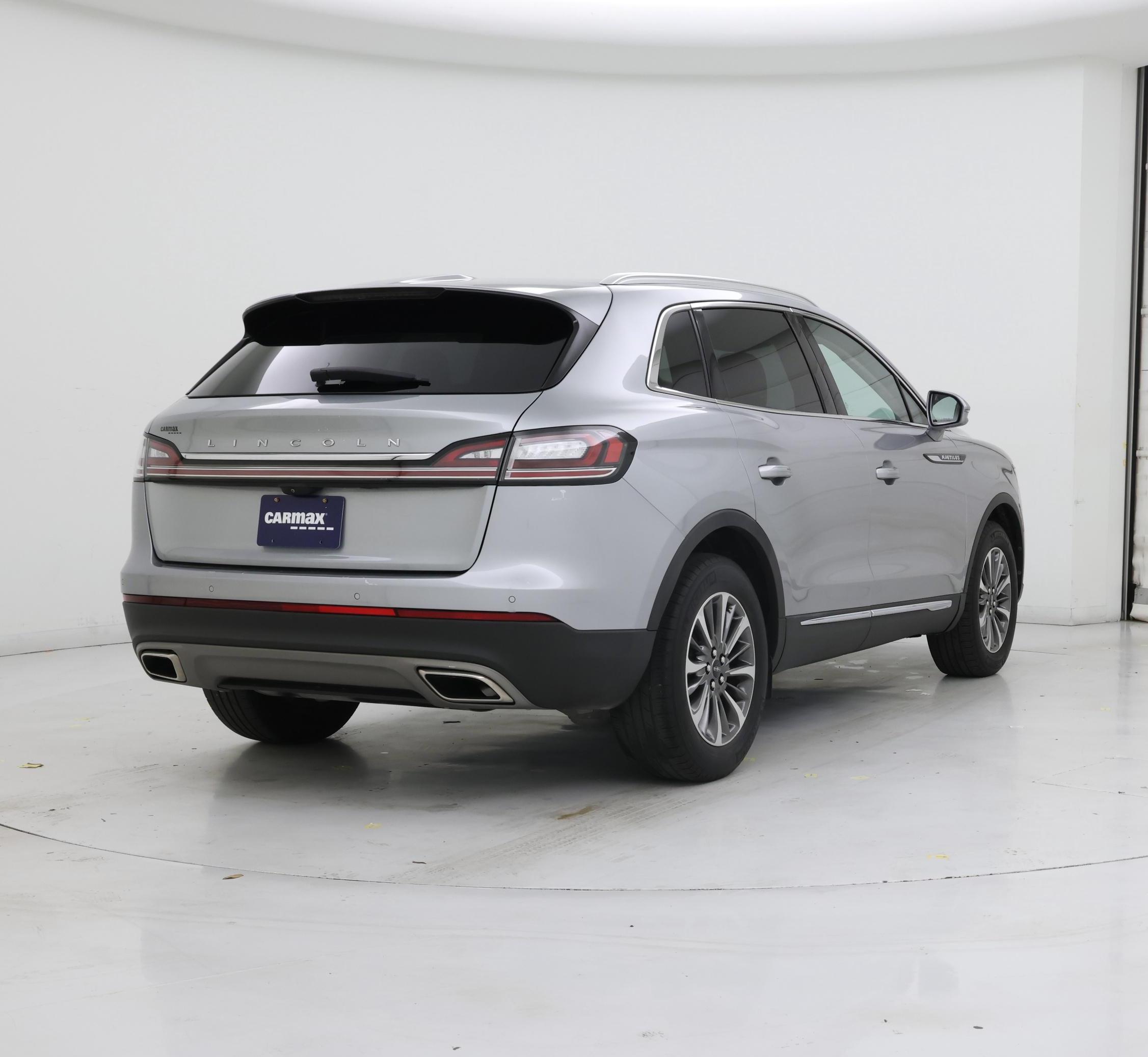 Thumbnail: 2022 Lincoln Nautilus - 8