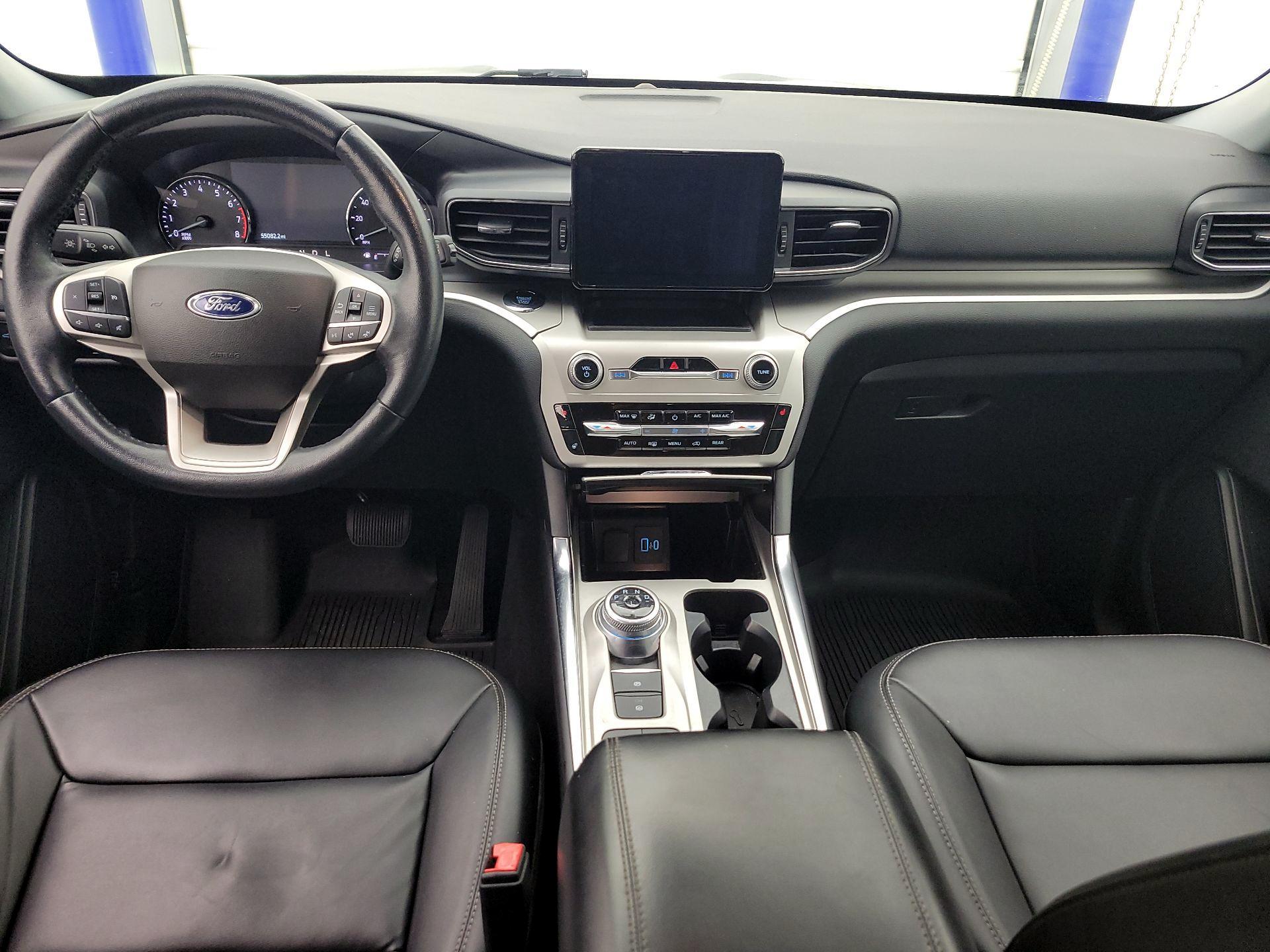 Thumbnail: 2022 Ford Explorer - 9