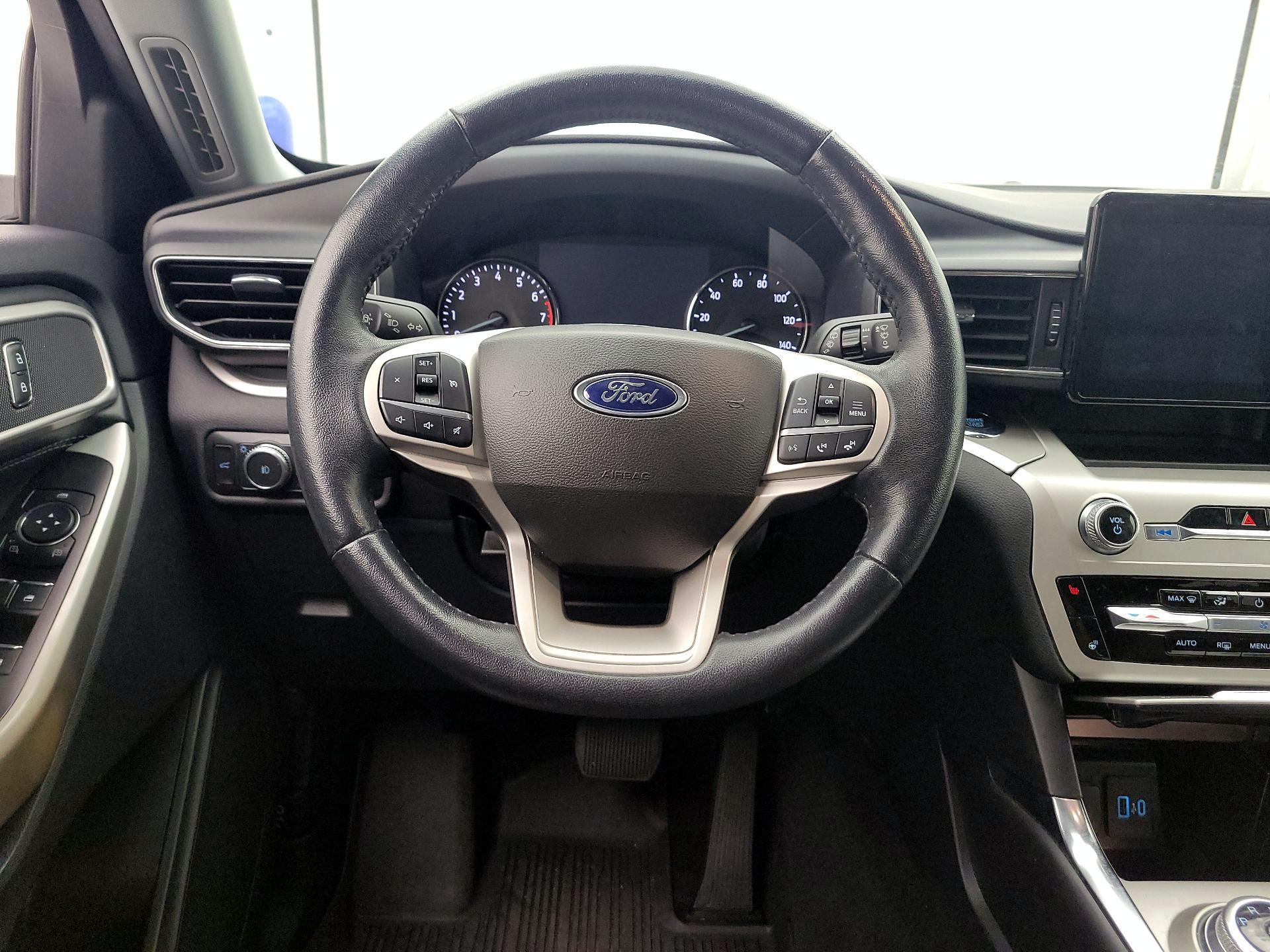 Thumbnail: 2022 Ford Explorer - 10