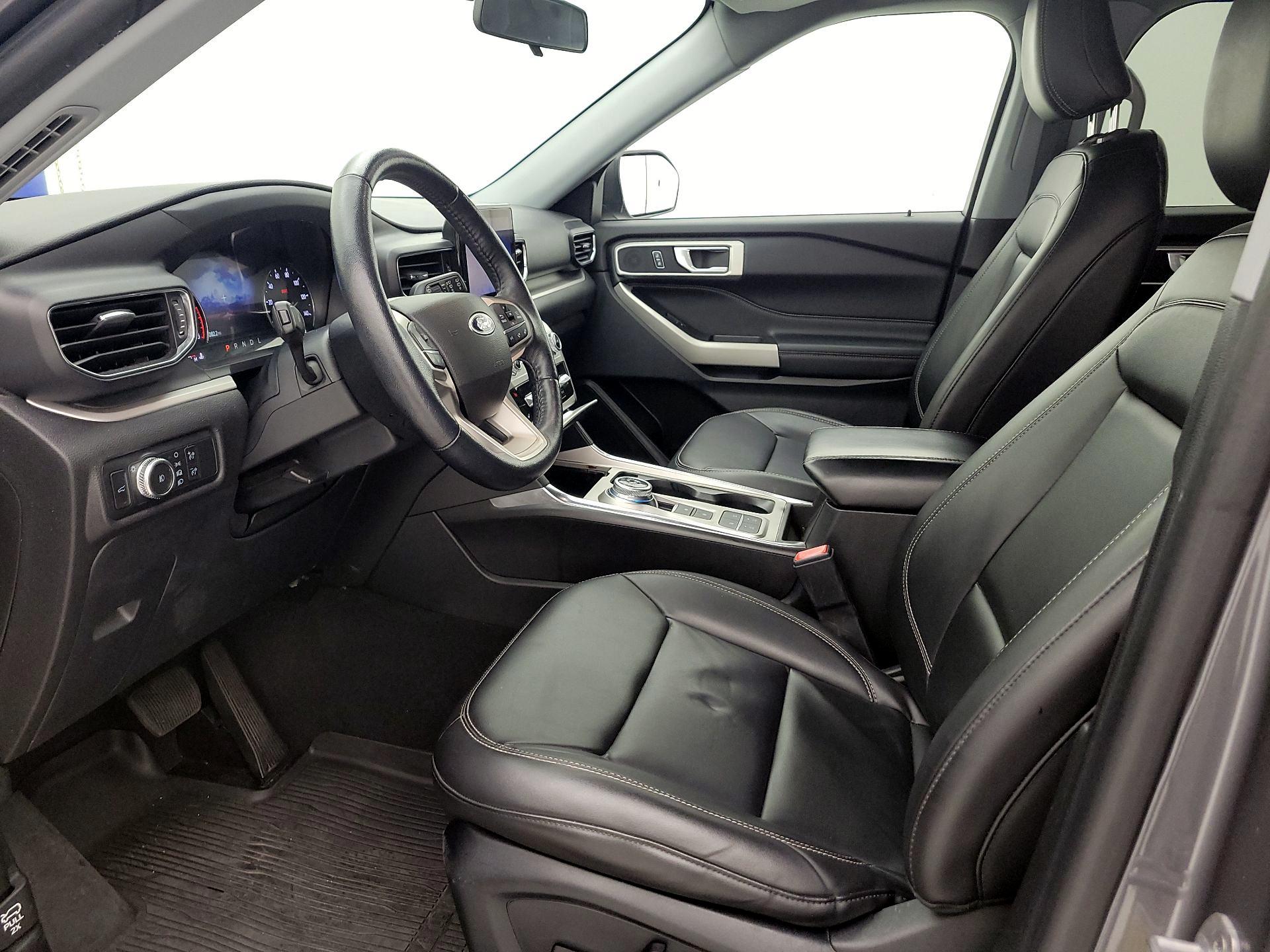 Thumbnail: 2022 Ford Explorer - 11