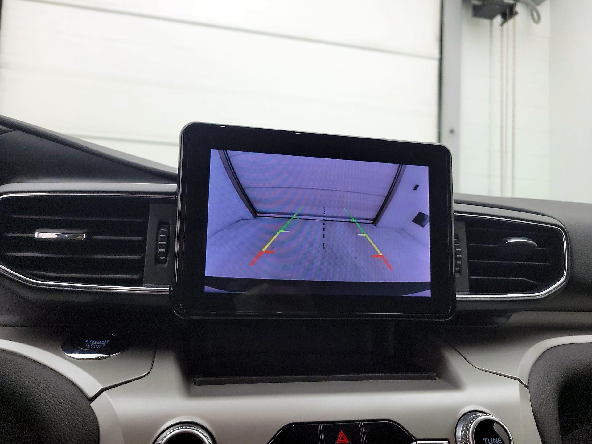 Thumbnail: 2022 Ford Explorer - 14