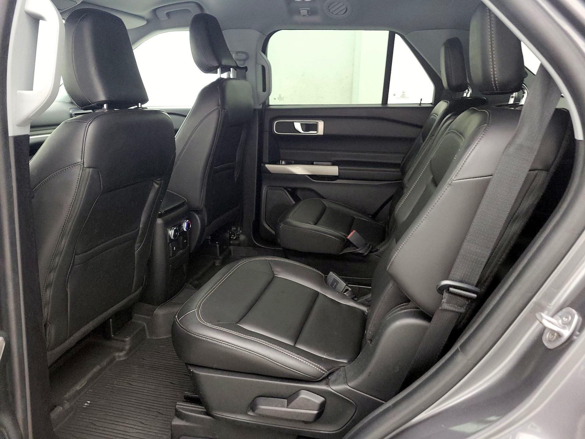 Thumbnail: 2022 Ford Explorer - 19