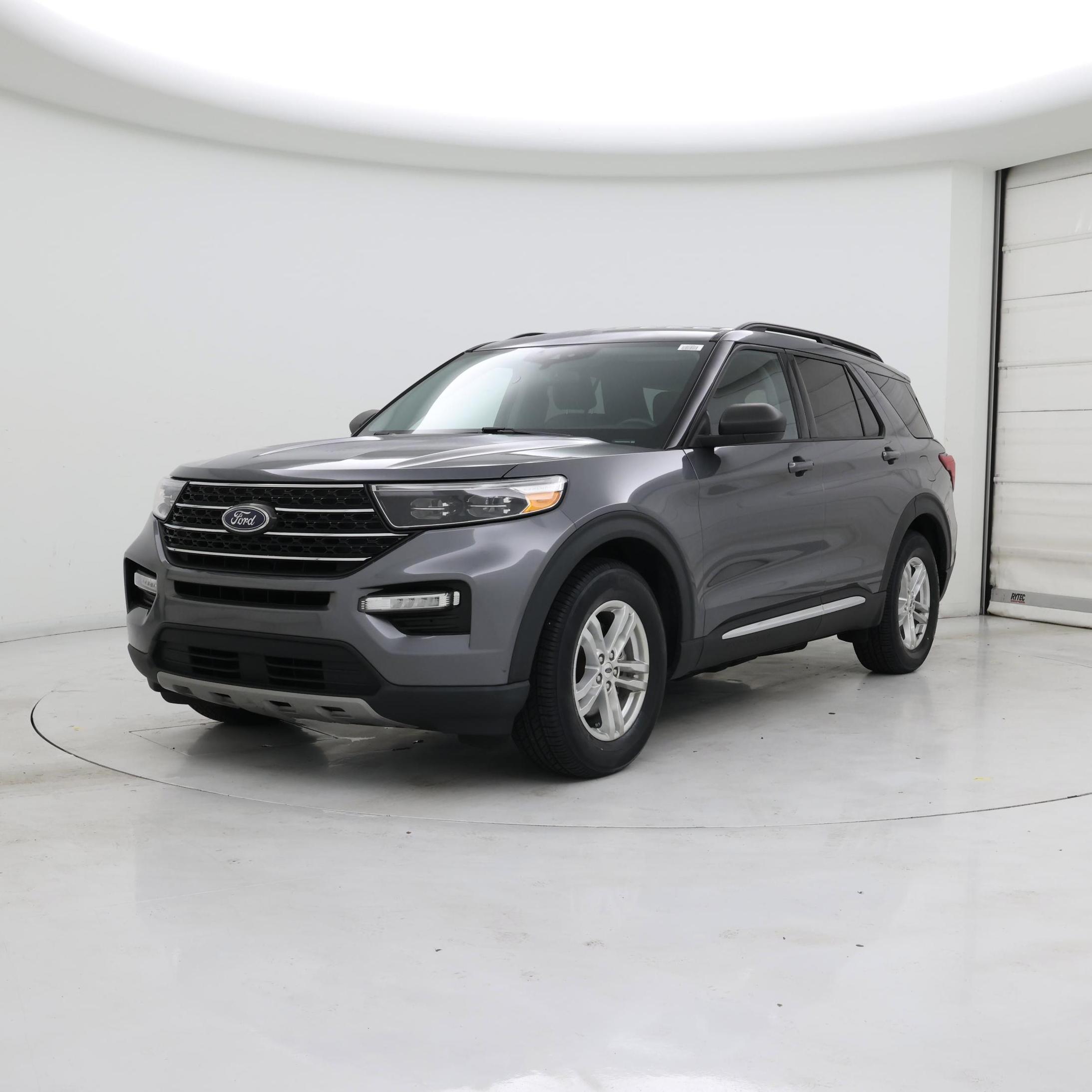 Thumbnail: 2022 Ford Explorer - 4