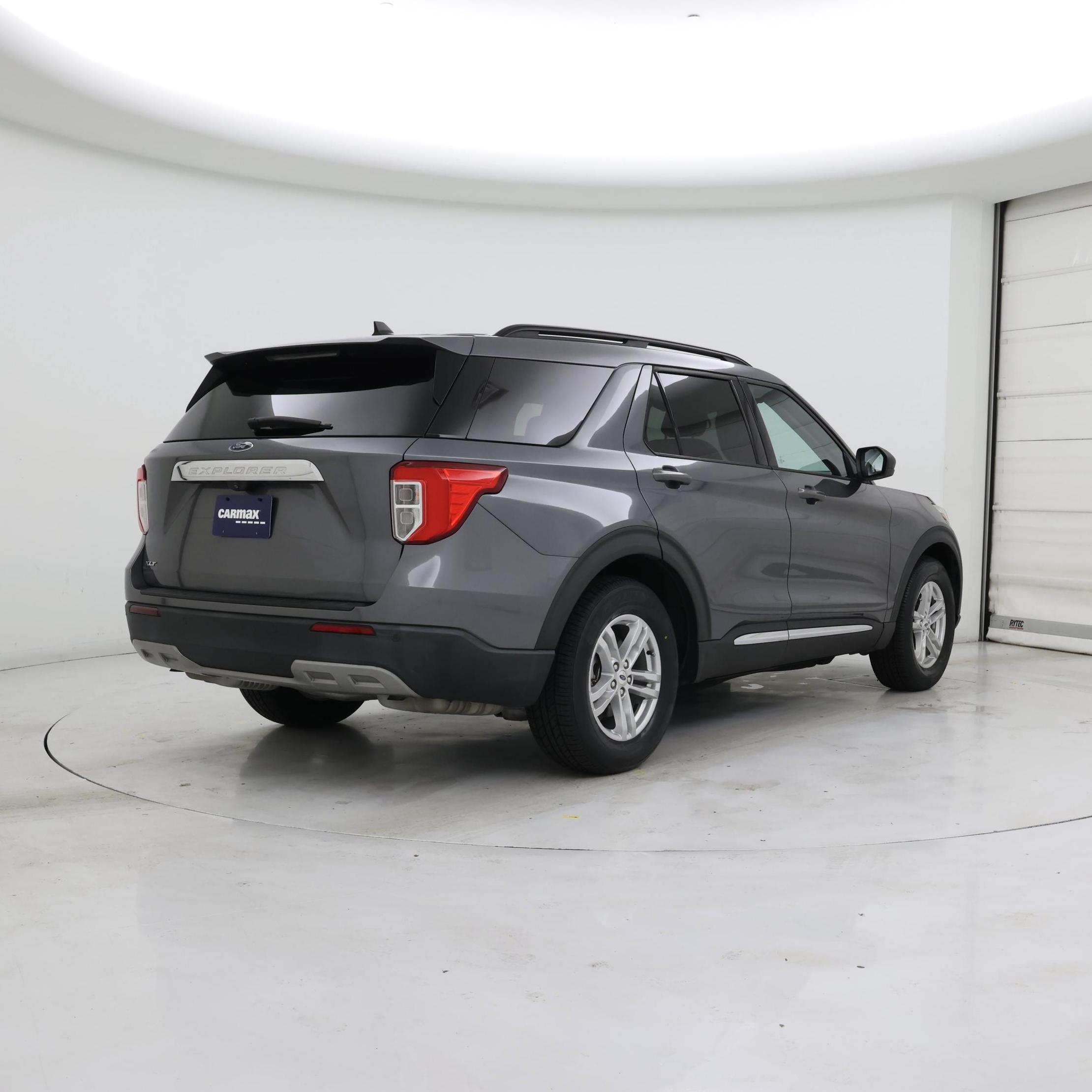 Thumbnail: 2022 Ford Explorer - 8