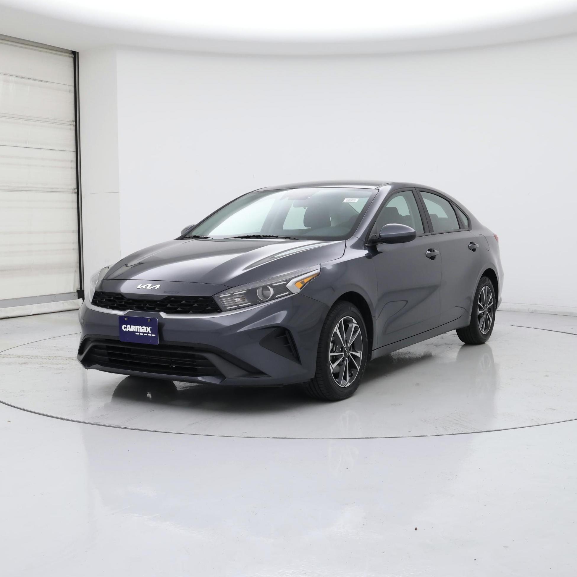 Thumbnail: 2024 Kia Forte - 4