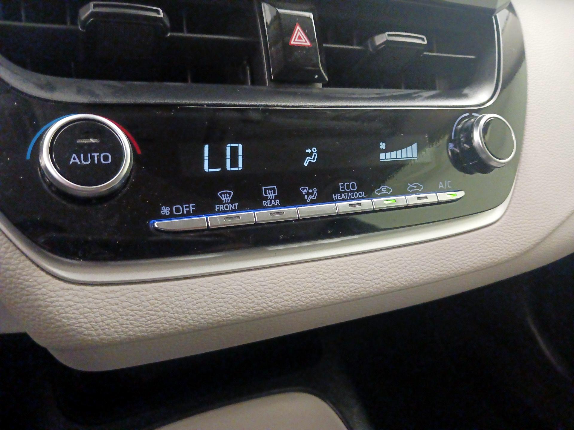 Thumbnail: 2022 Toyota Corolla - 16