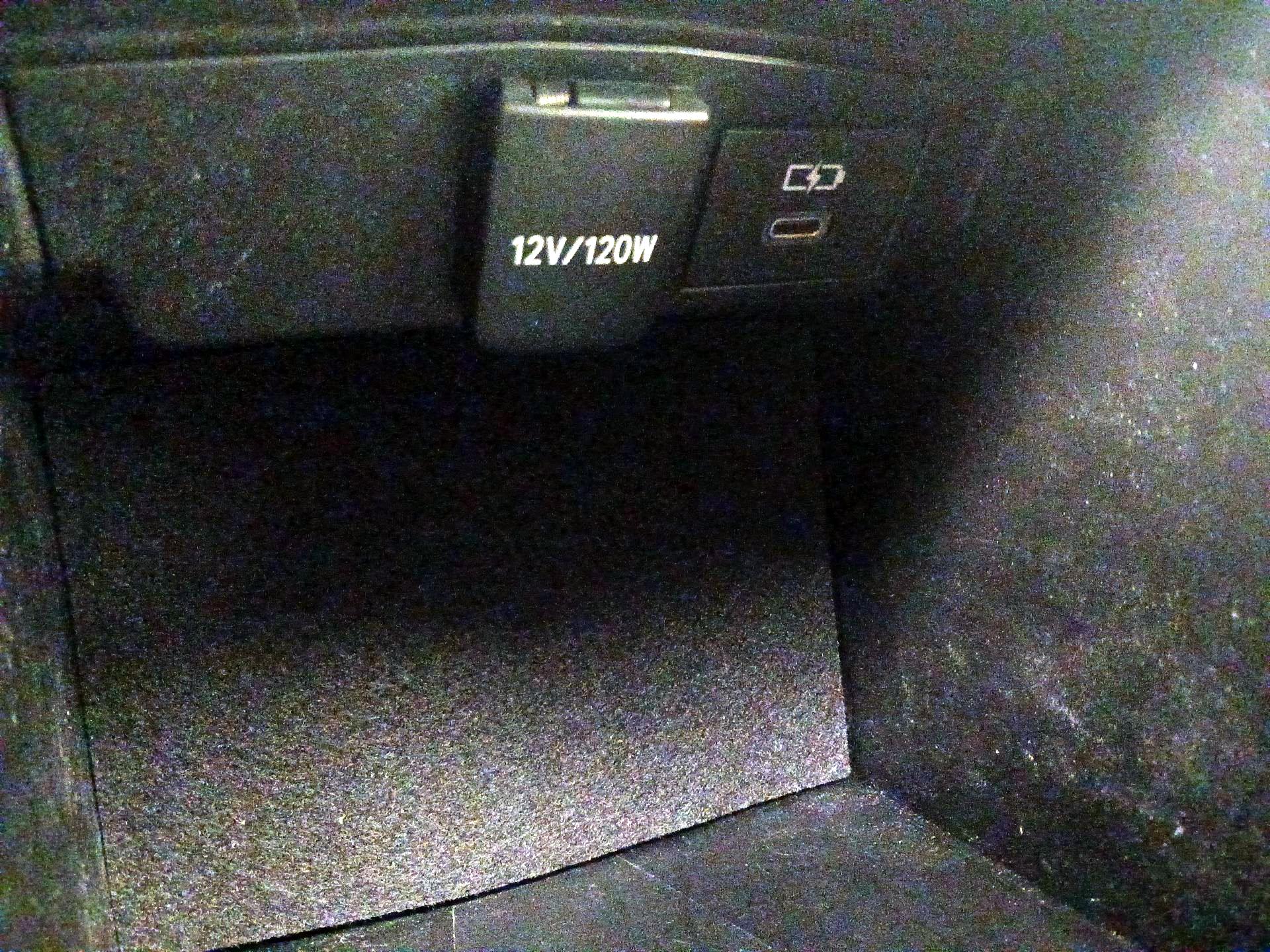 Thumbnail: 2022 Toyota Corolla - 18