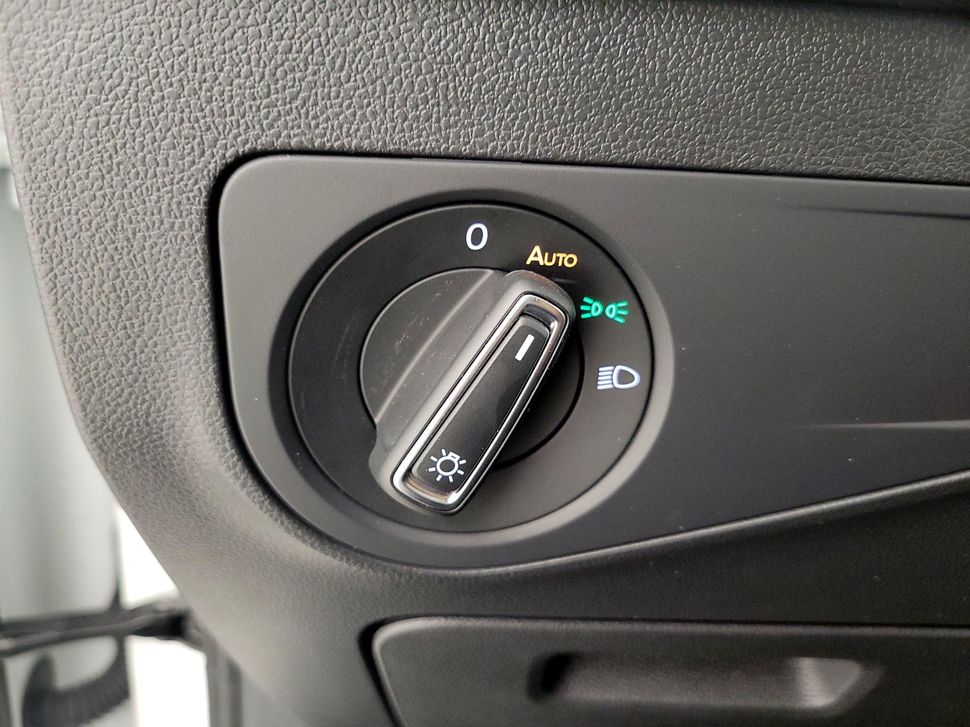 Thumbnail: 2024 Volkswagen Tiguan - 13