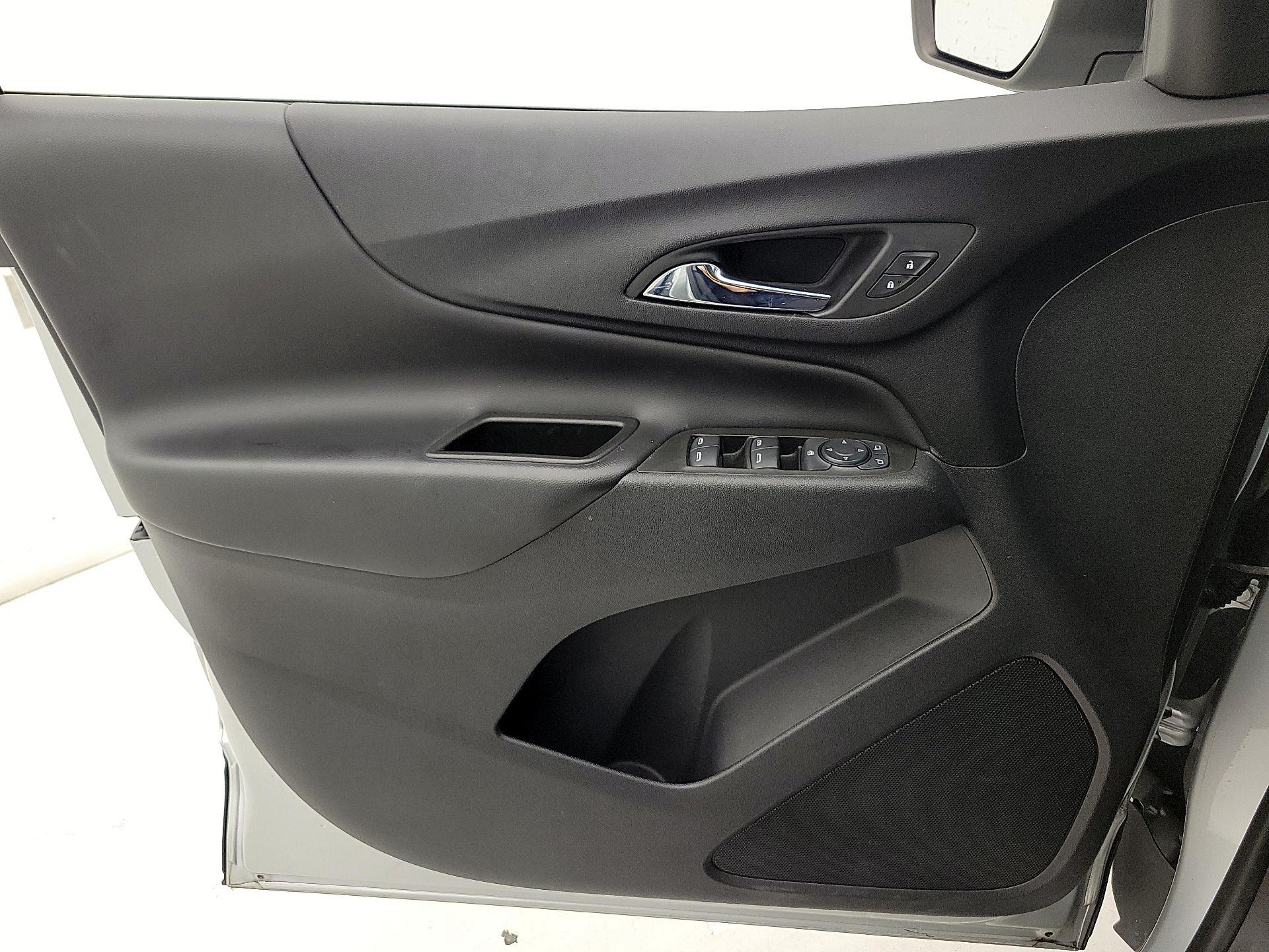 Thumbnail: 2022 Chevrolet Equinox - 12