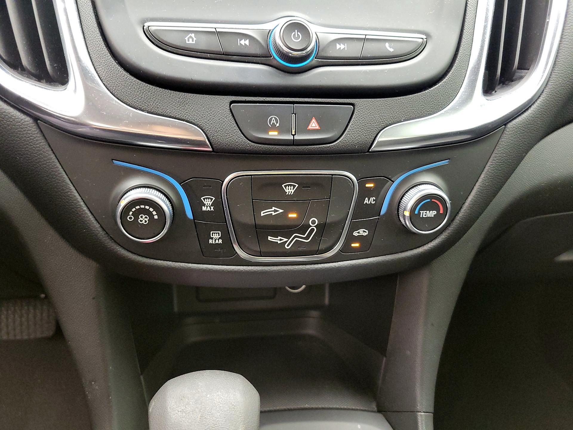 Thumbnail: 2022 Chevrolet Equinox - 16