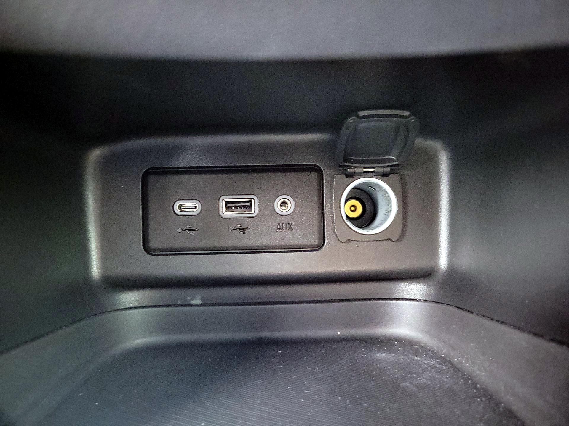 Thumbnail: 2022 Chevrolet Equinox - 18