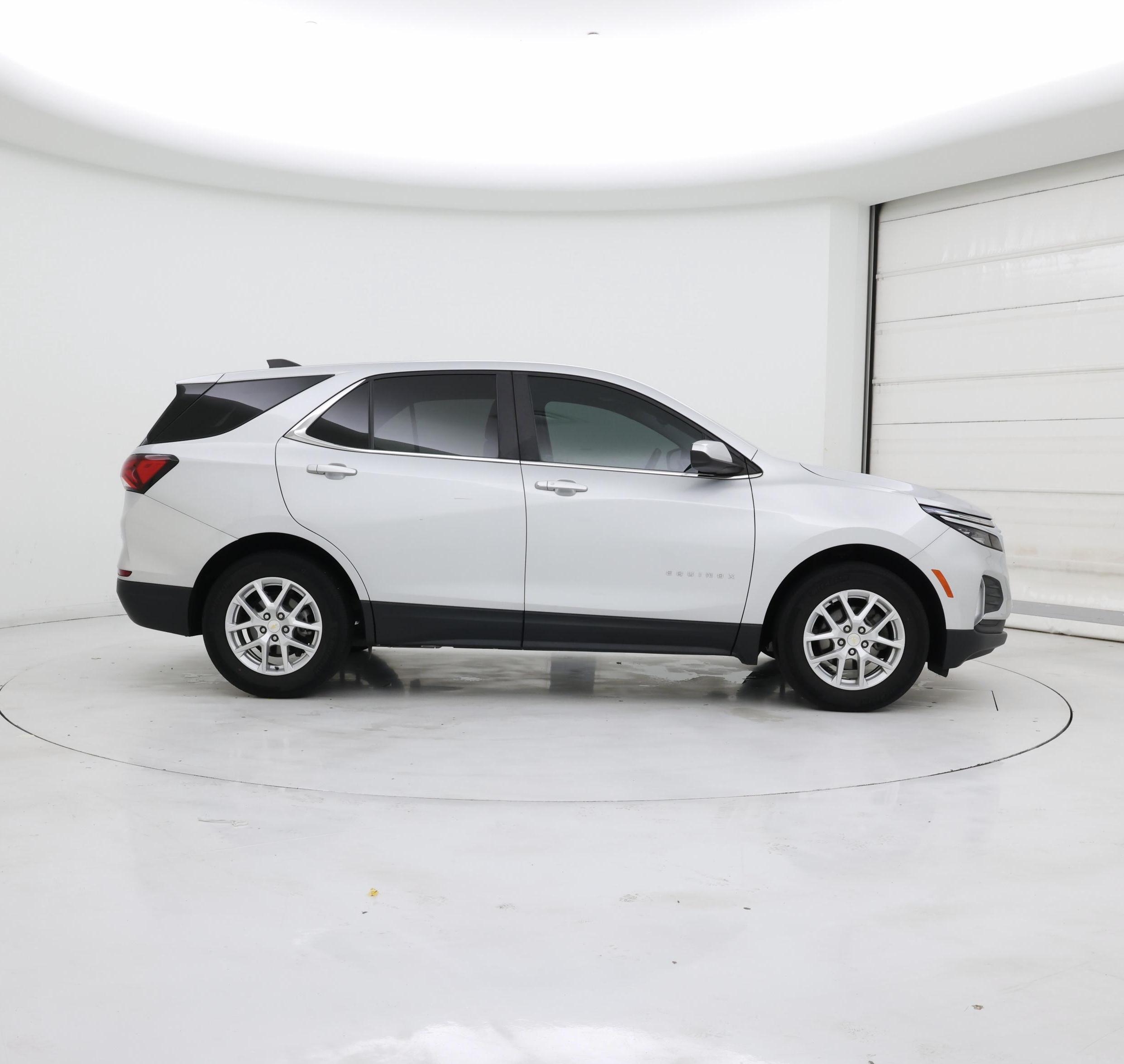 Thumbnail: 2022 Chevrolet Equinox - 7