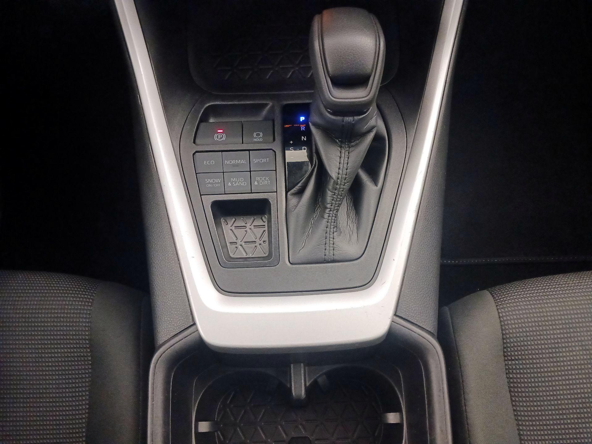 Thumbnail: 2024 Toyota RAV4 - 17