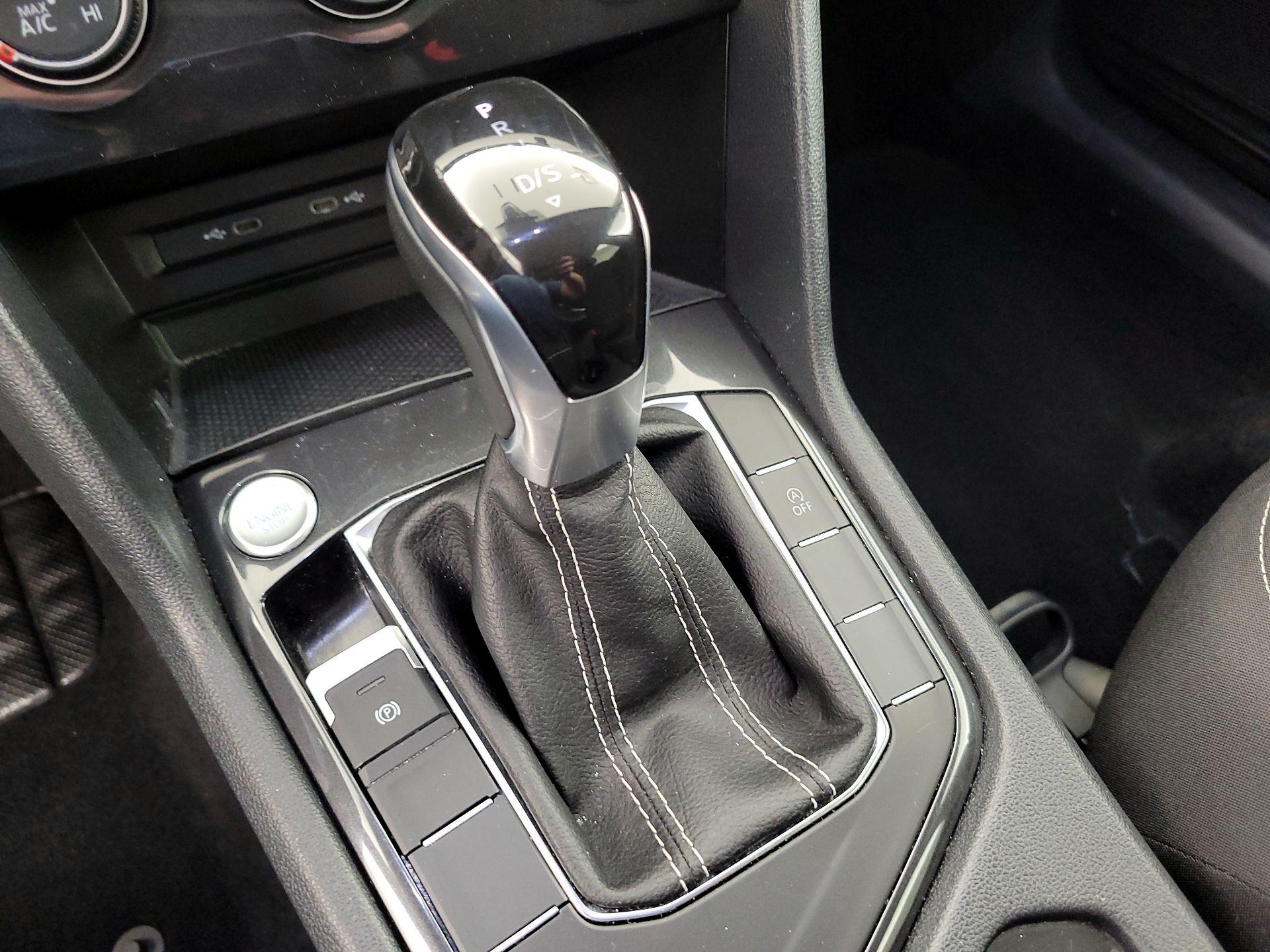 Thumbnail: 2024 Volkswagen Tiguan - 17