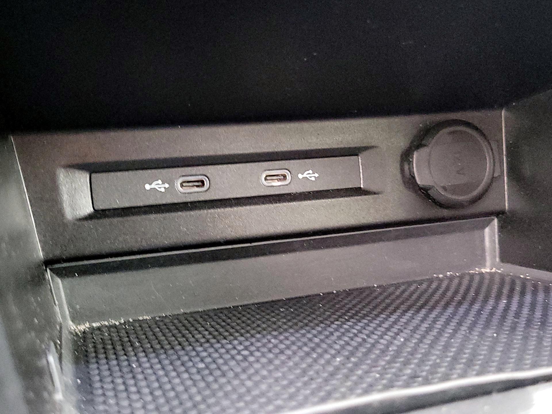 Thumbnail: 2024 Volkswagen Tiguan - 18