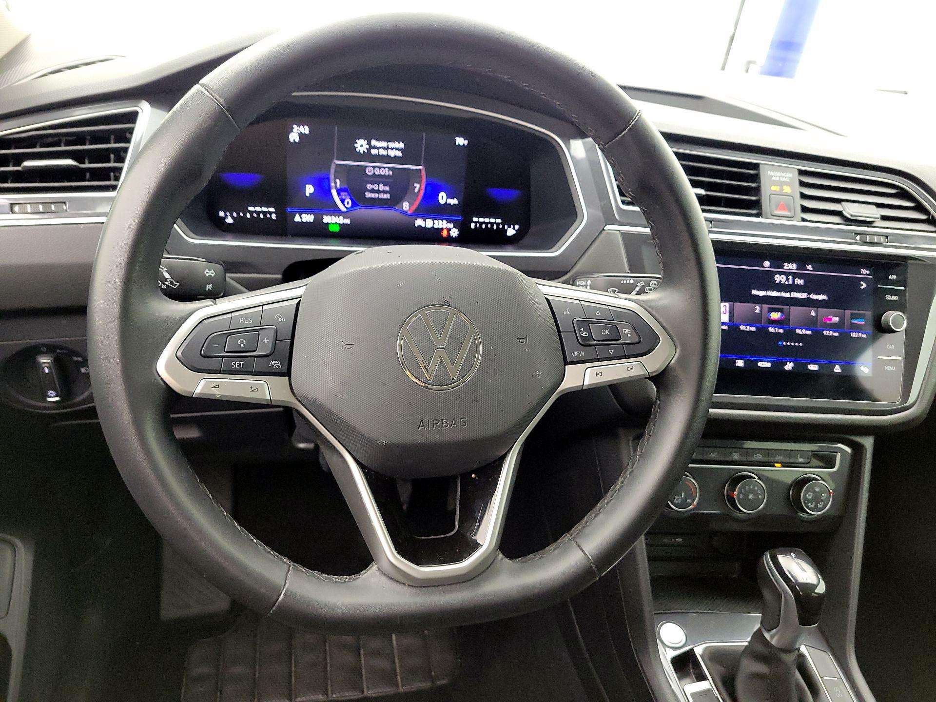 Thumbnail: 2024 Volkswagen Tiguan - 10