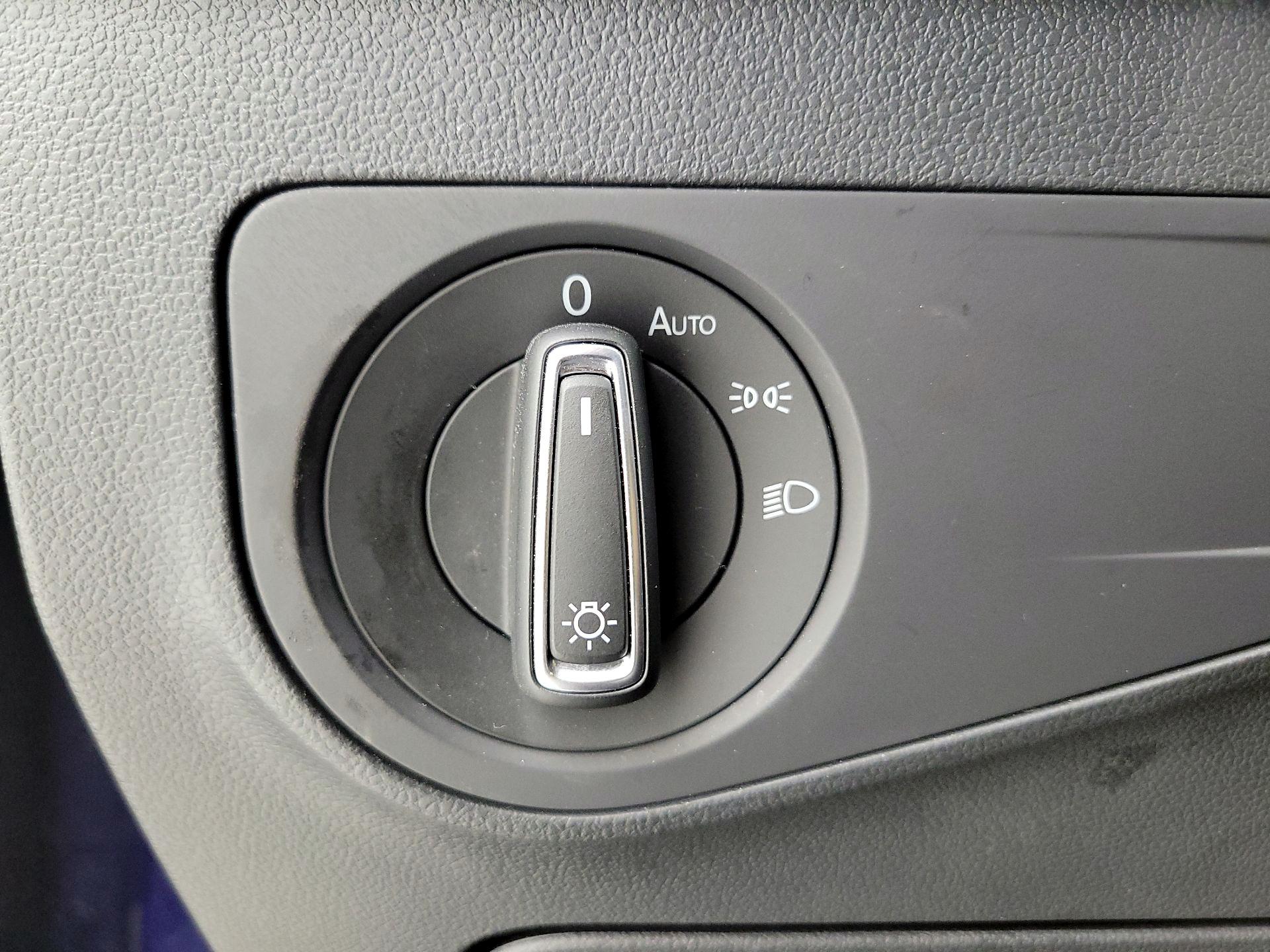 Thumbnail: 2024 Volkswagen Tiguan - 13