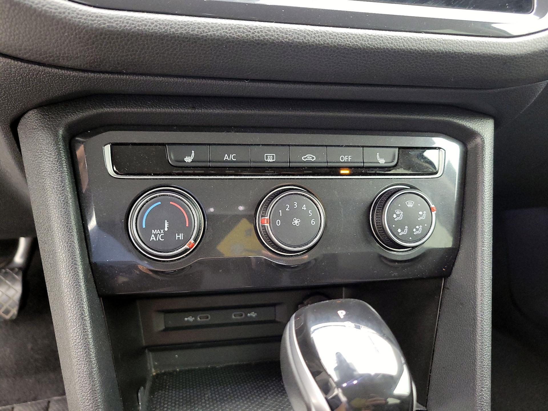 Thumbnail: 2024 Volkswagen Tiguan - 16