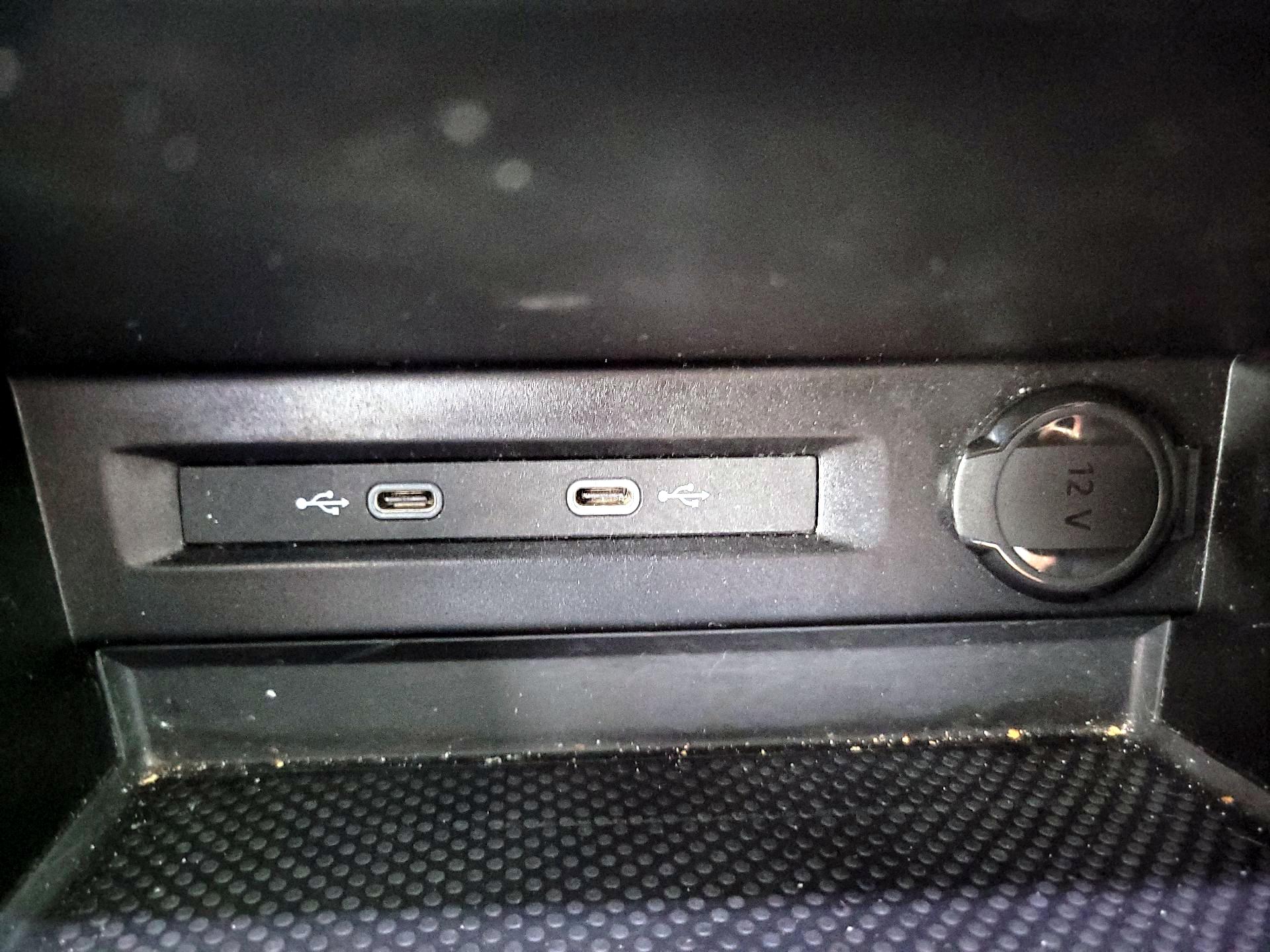 Thumbnail: 2024 Volkswagen Tiguan - 18