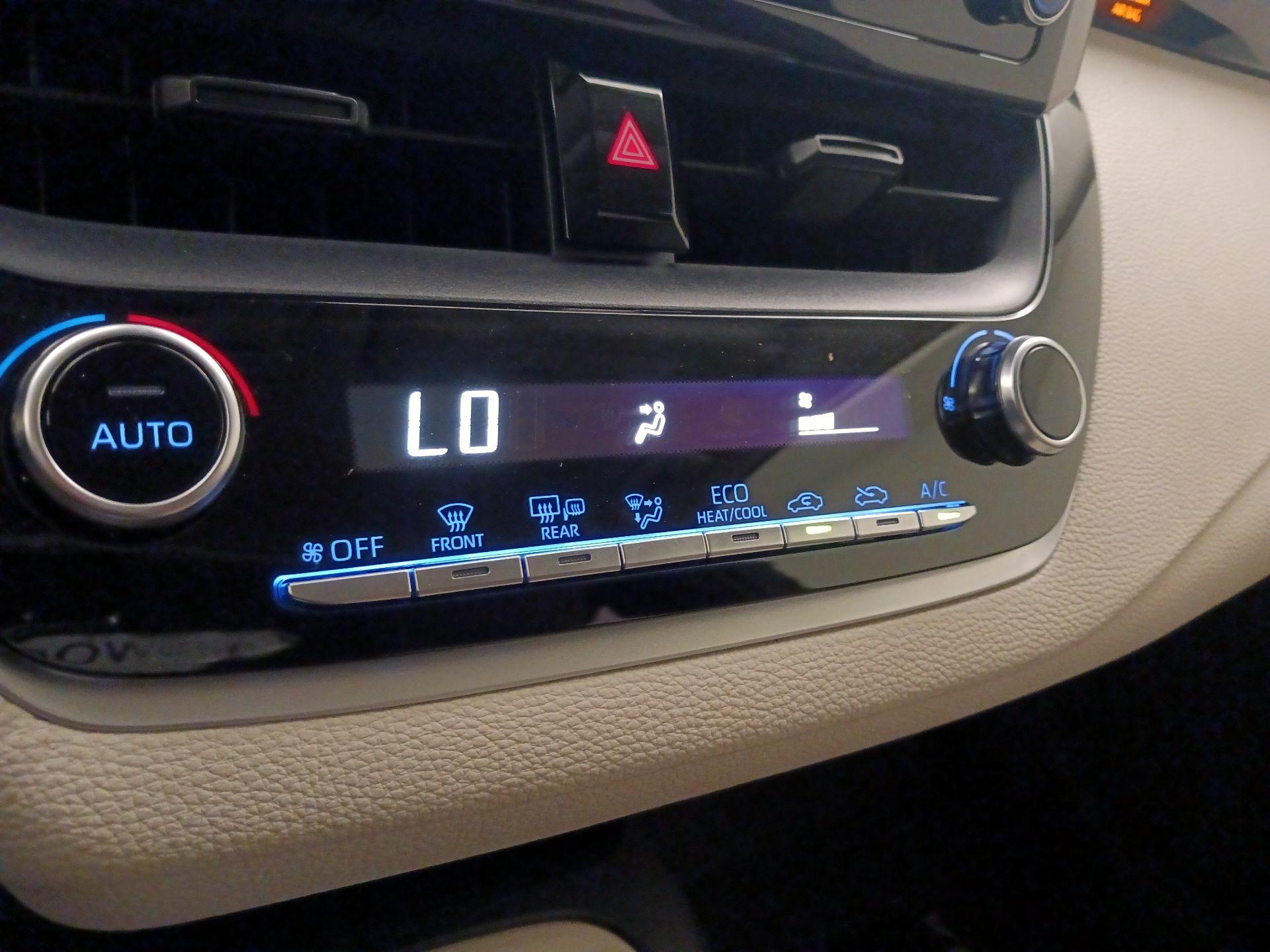 Thumbnail: 2020 Toyota Corolla - 16