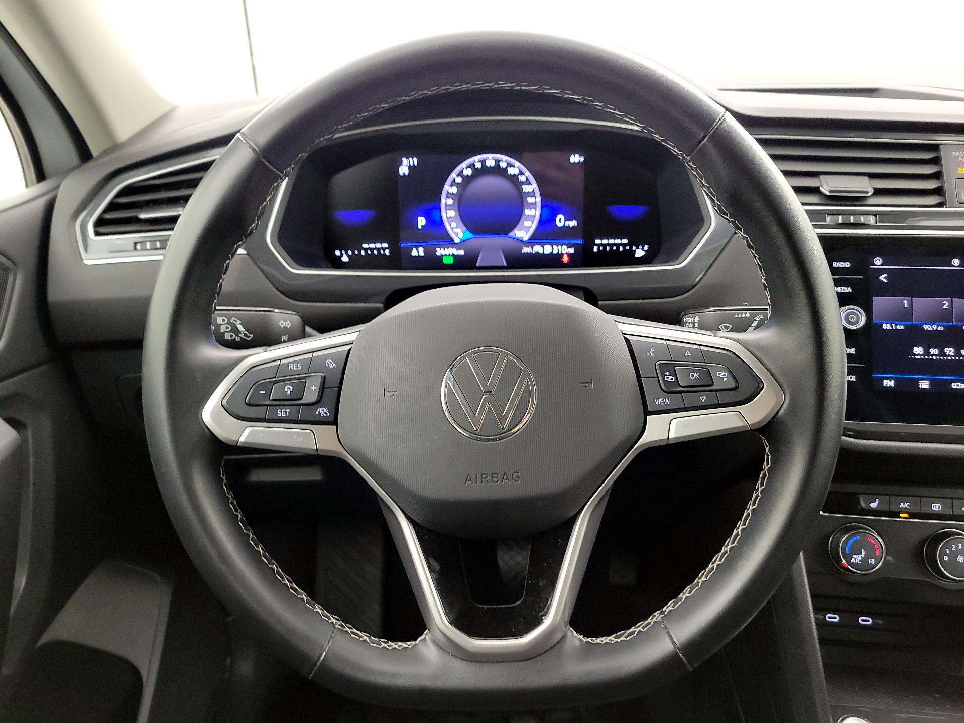 Thumbnail: 2024 Volkswagen Tiguan - 10