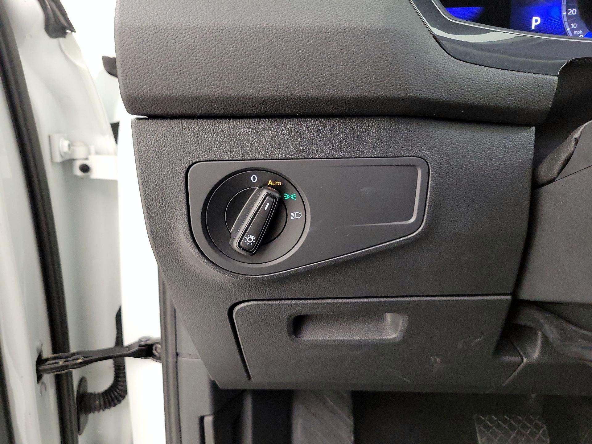 Thumbnail: 2024 Volkswagen Tiguan - 13