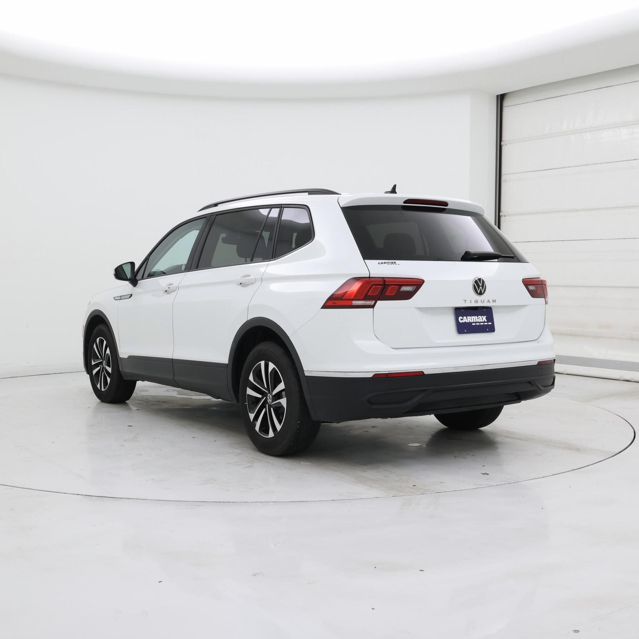 Thumbnail: 2024 Volkswagen Tiguan - 2