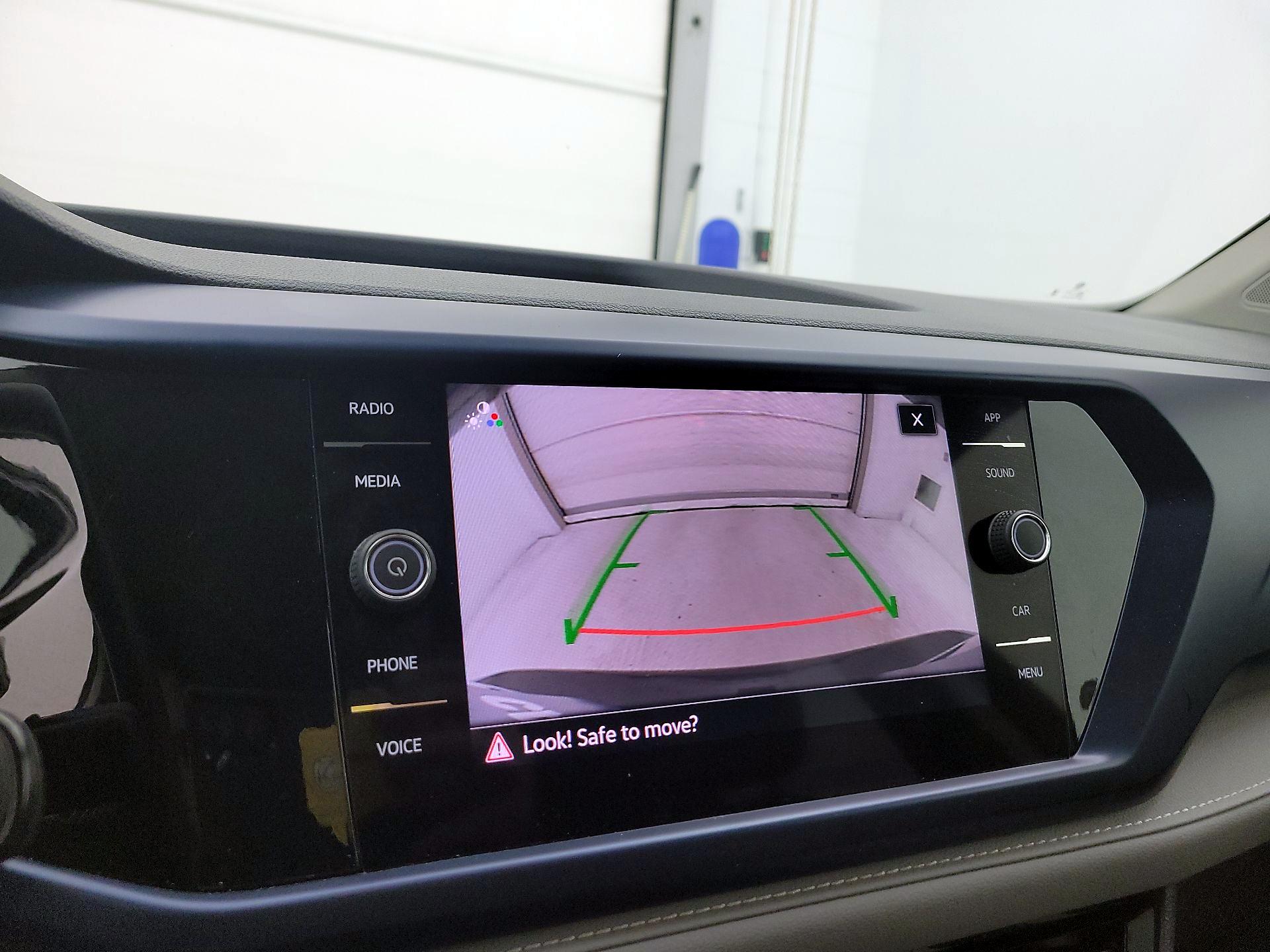 Thumbnail: 2024 Volkswagen Taos - 14