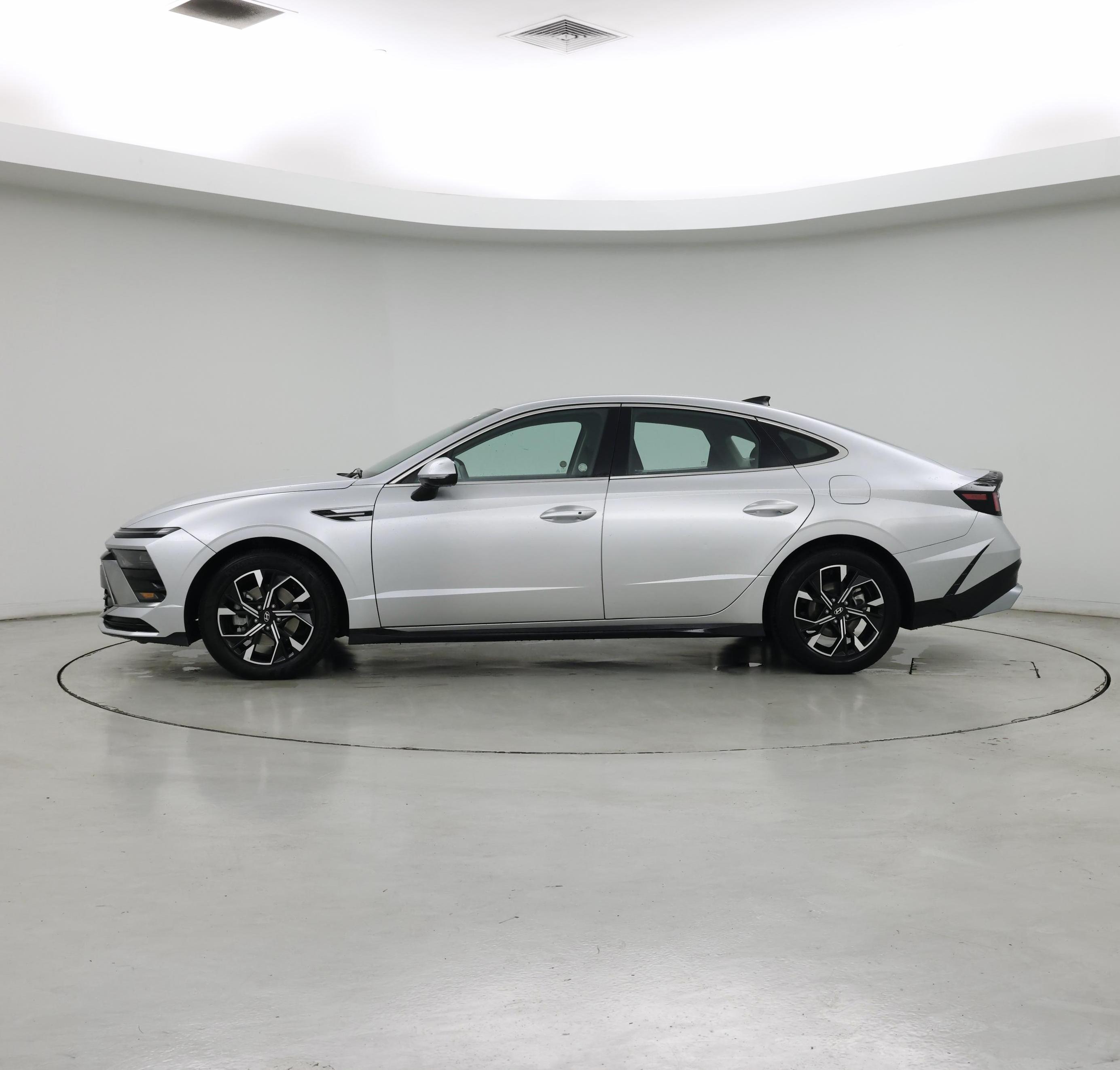 Thumbnail: 2025 Hyundai Sonata - 3