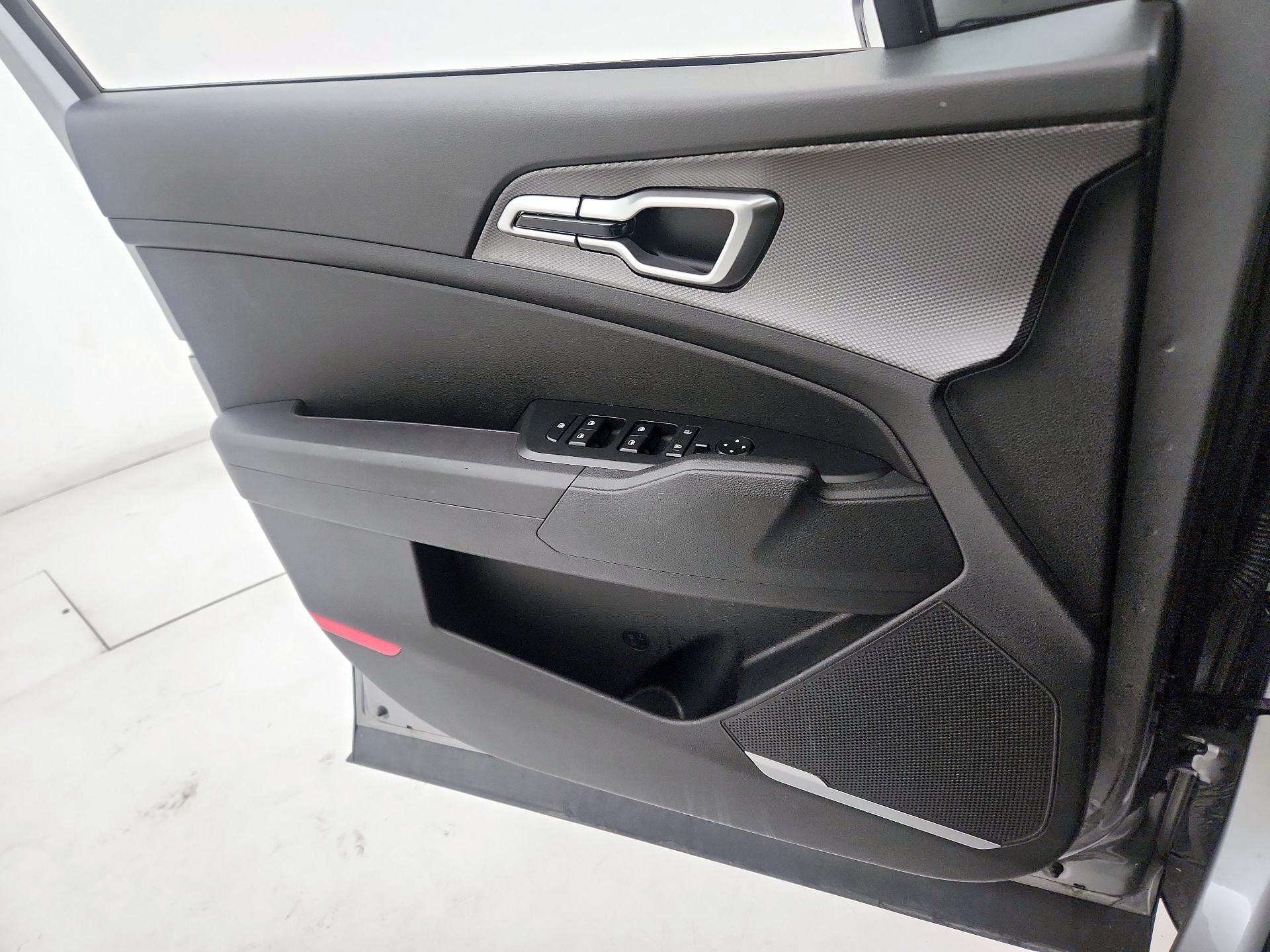 Thumbnail: 2024 Kia Sportage - 12