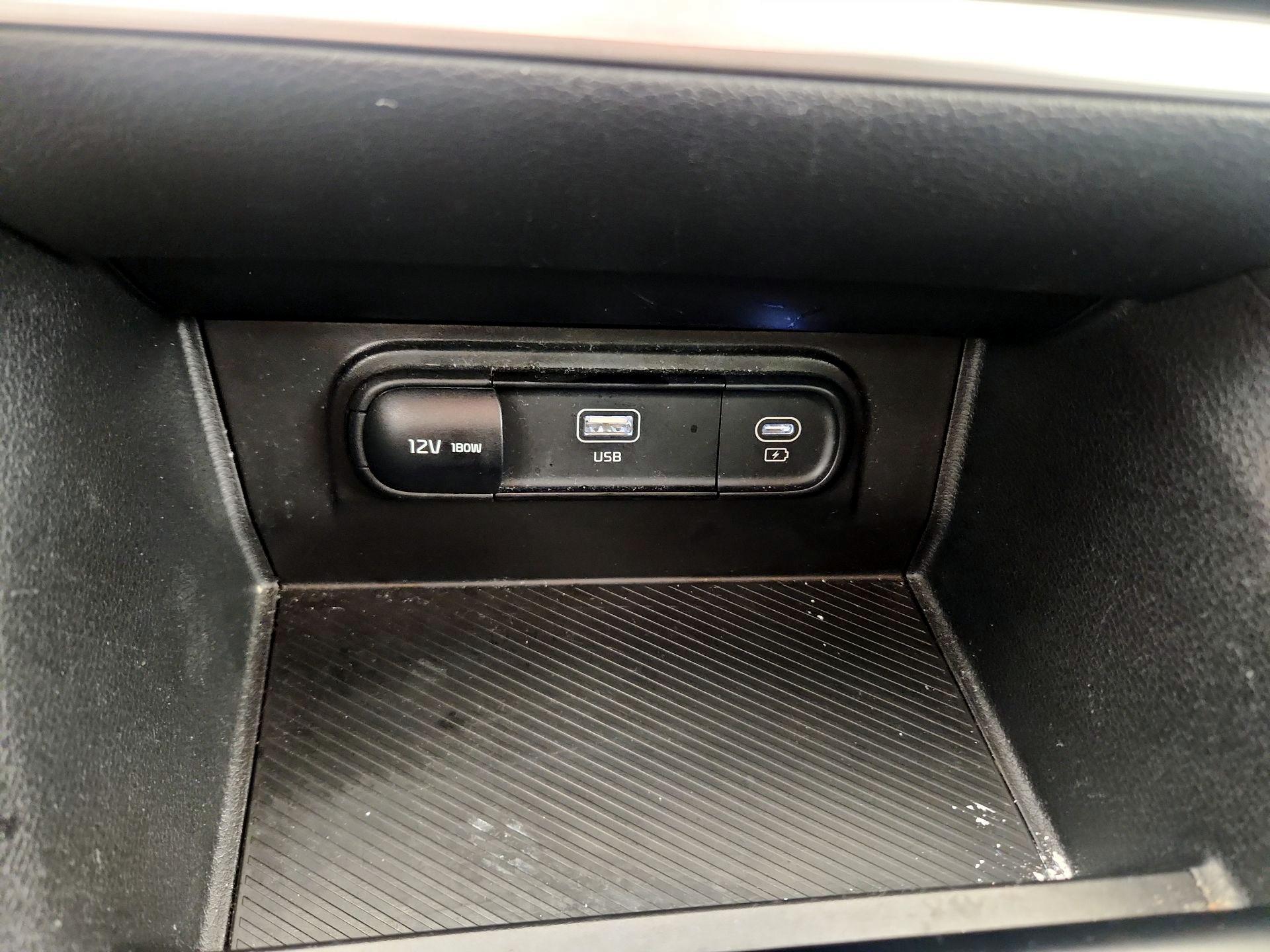 Thumbnail: 2024 Kia Sportage - 18