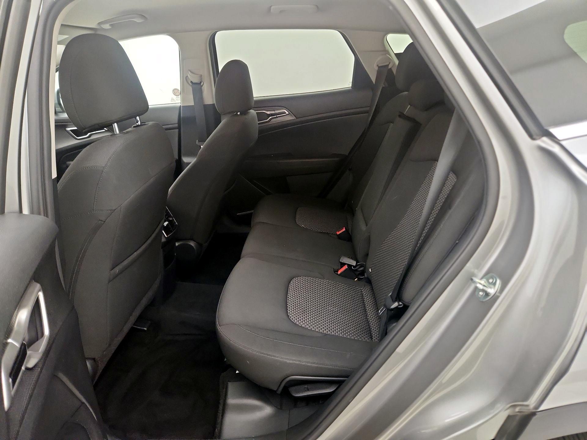 Thumbnail: 2024 Kia Sportage - 19