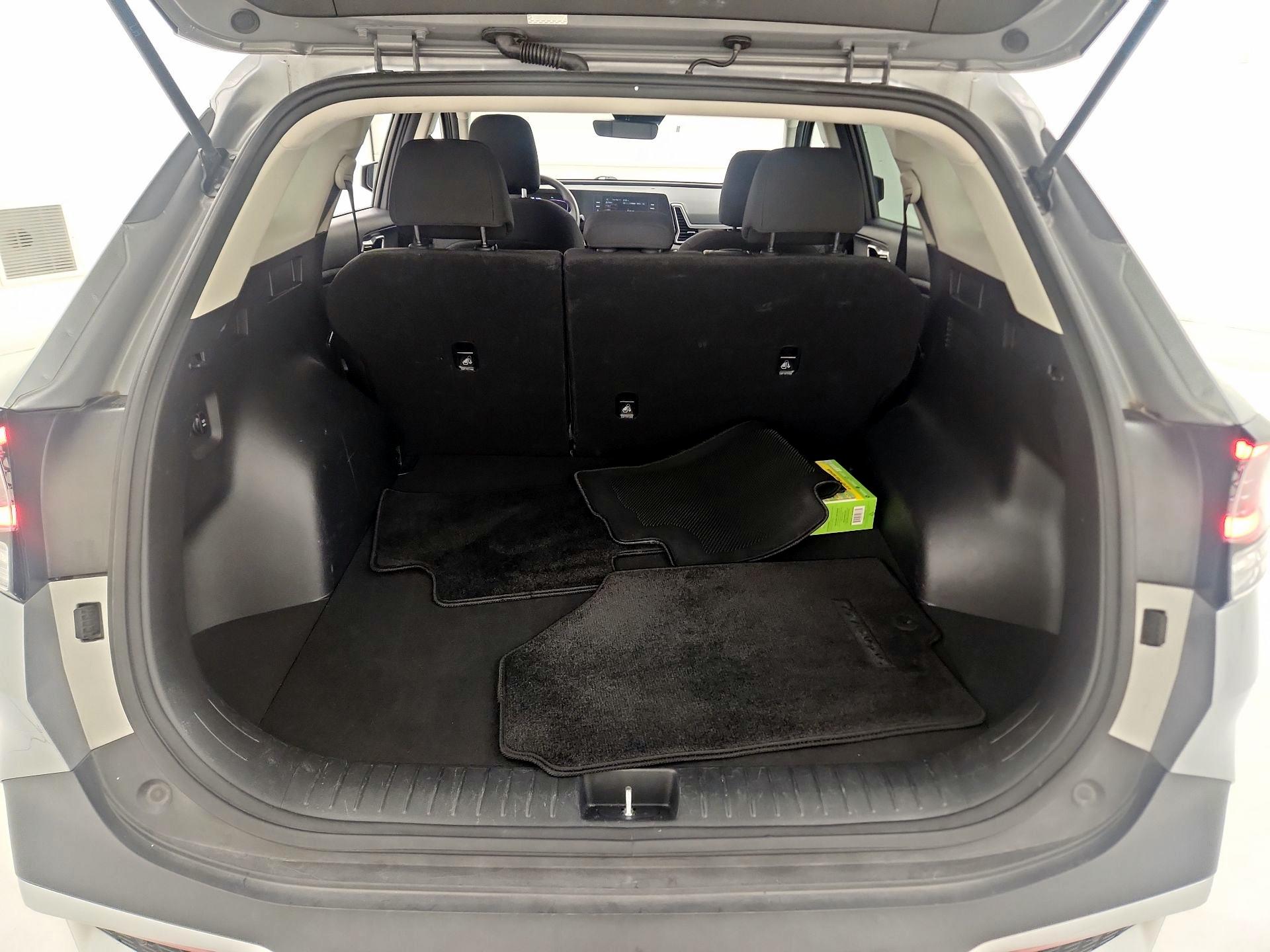 Thumbnail: 2024 Kia Sportage - 20