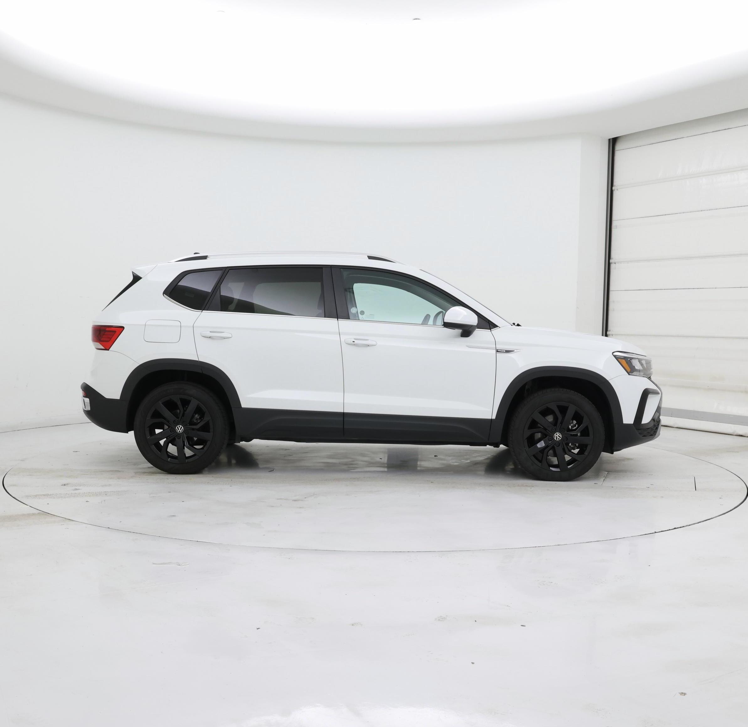 Thumbnail: 2024 Volkswagen Taos - 7