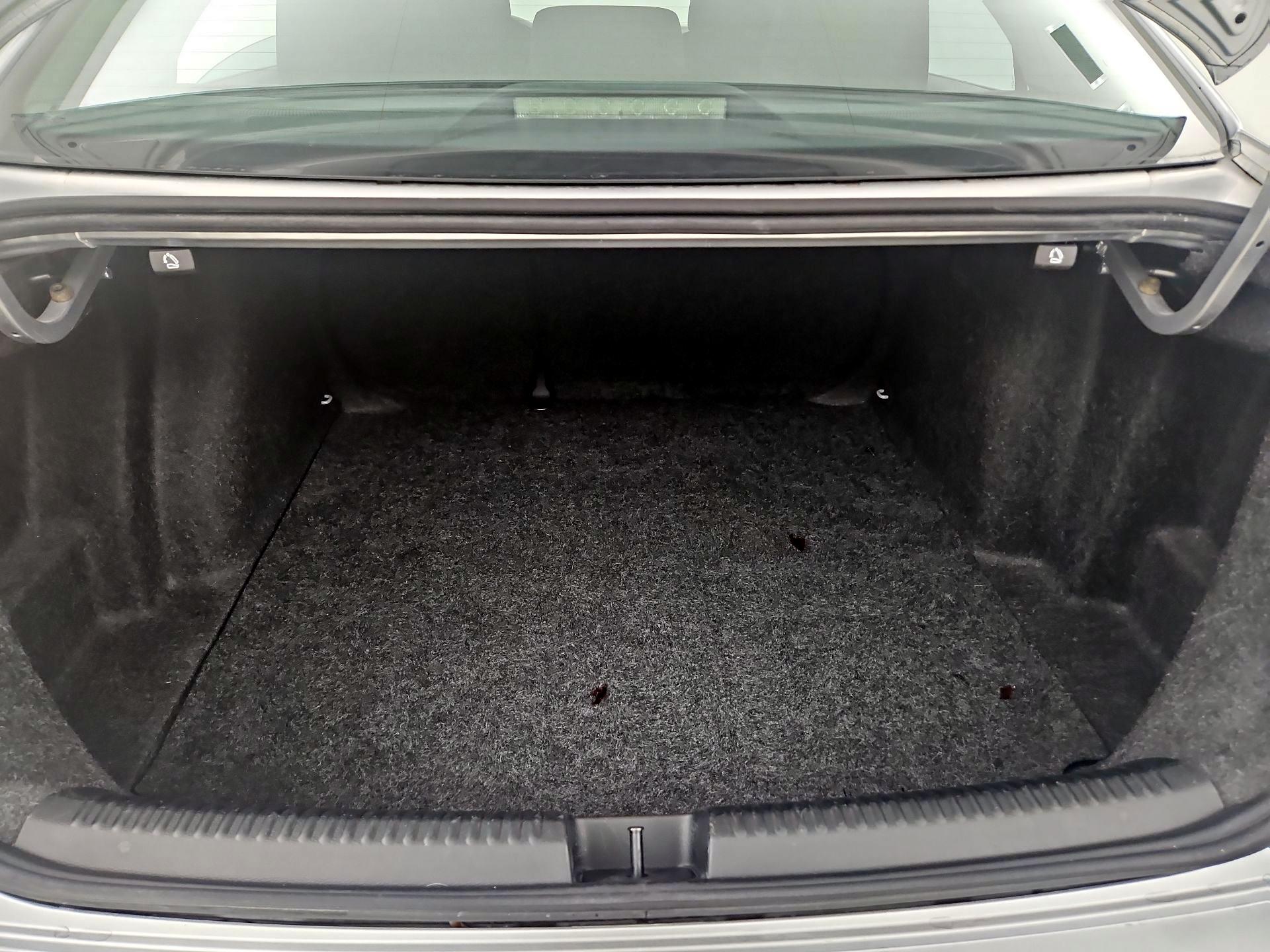 Thumbnail: 2015 Volkswagen Jetta - 19