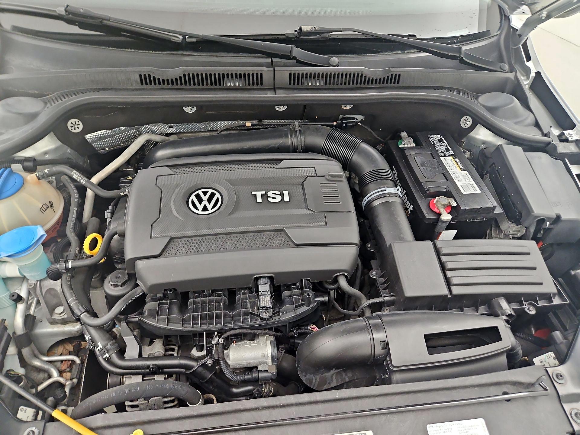 Thumbnail: 2015 Volkswagen Jetta - 20