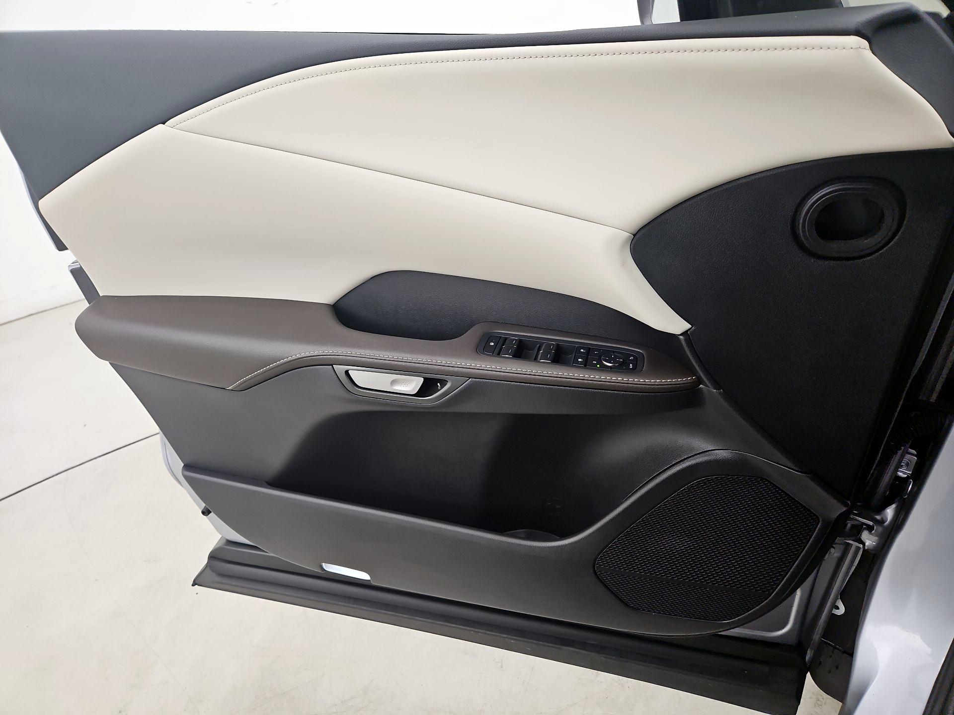 Thumbnail: 2023 Lexus RX - 12