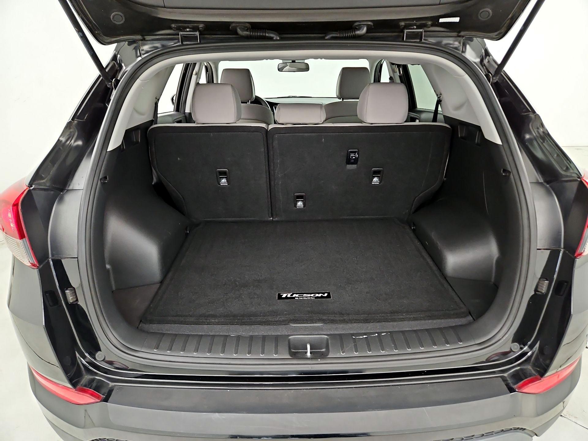 Thumbnail: 2018 Hyundai Tucson - 20