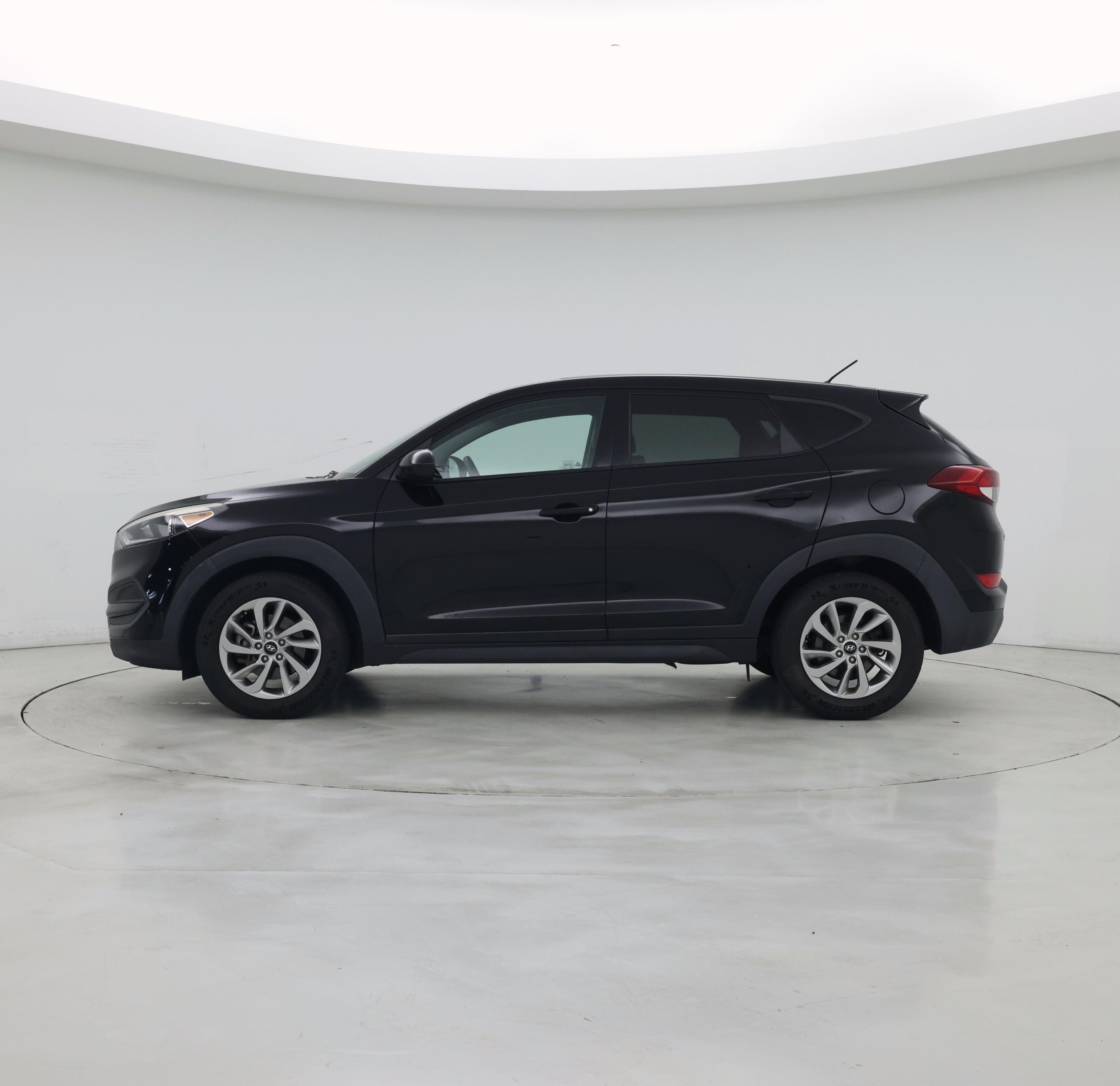 Thumbnail: 2018 Hyundai Tucson - 3