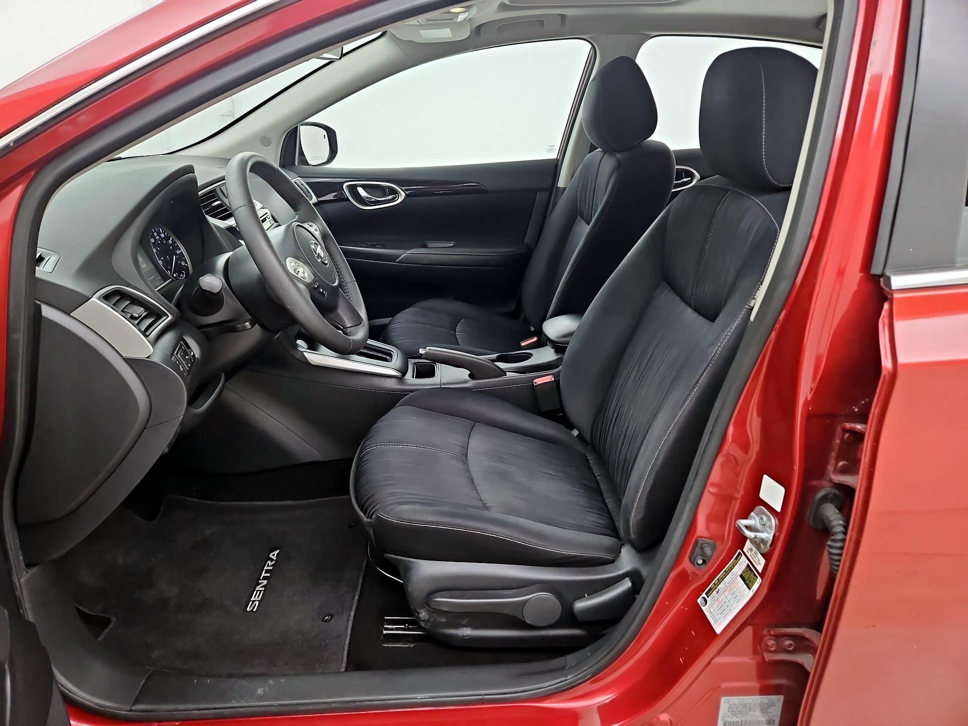 Thumbnail: 2017 Nissan Sentra - 11