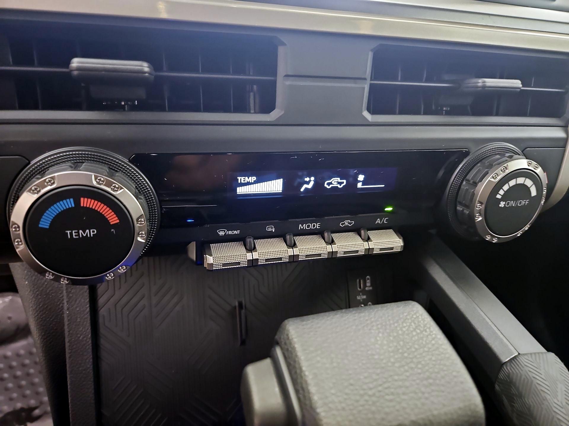 Thumbnail: 2024 Toyota Tacoma - 17