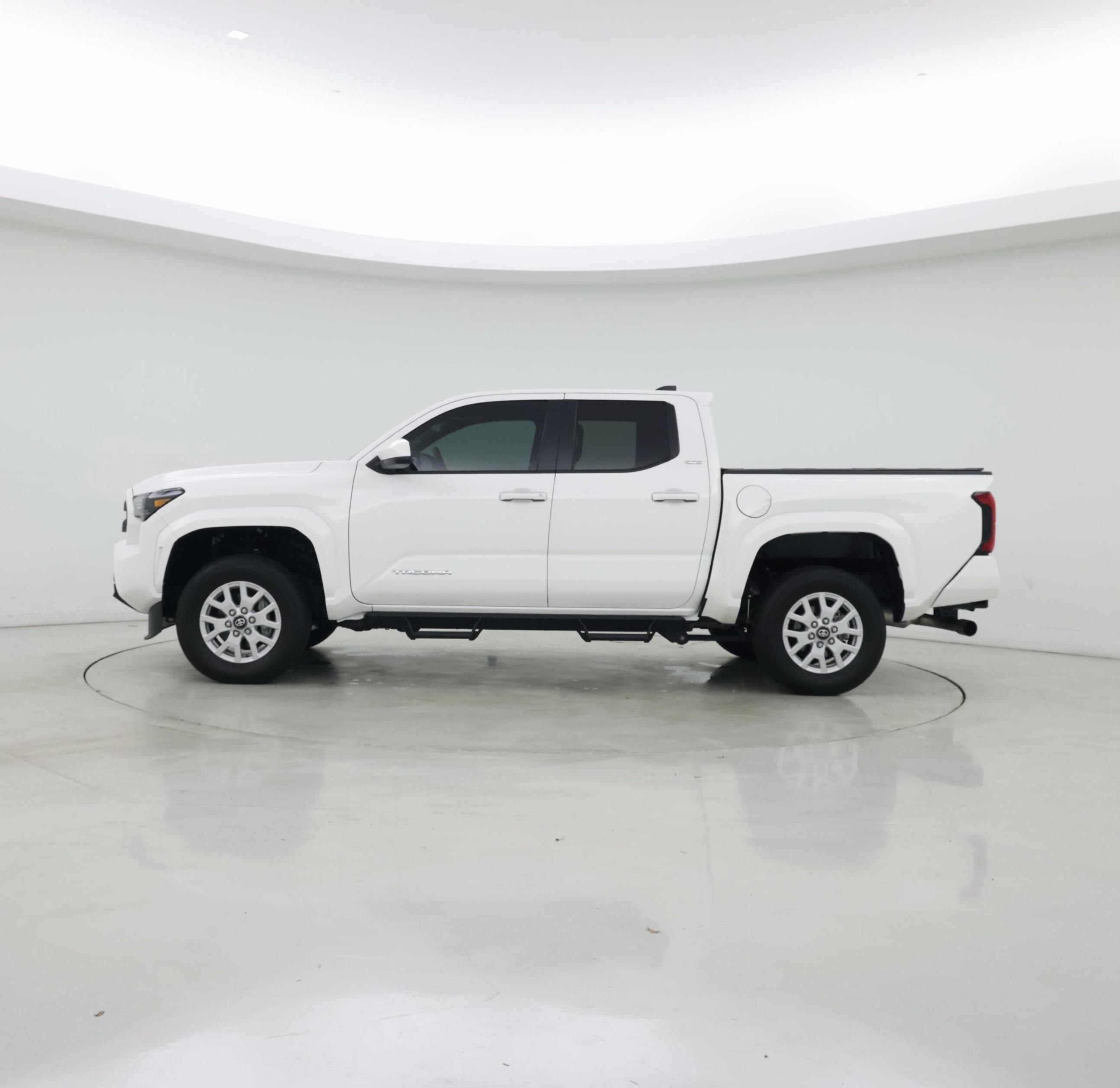 Thumbnail: 2024 Toyota Tacoma - 3