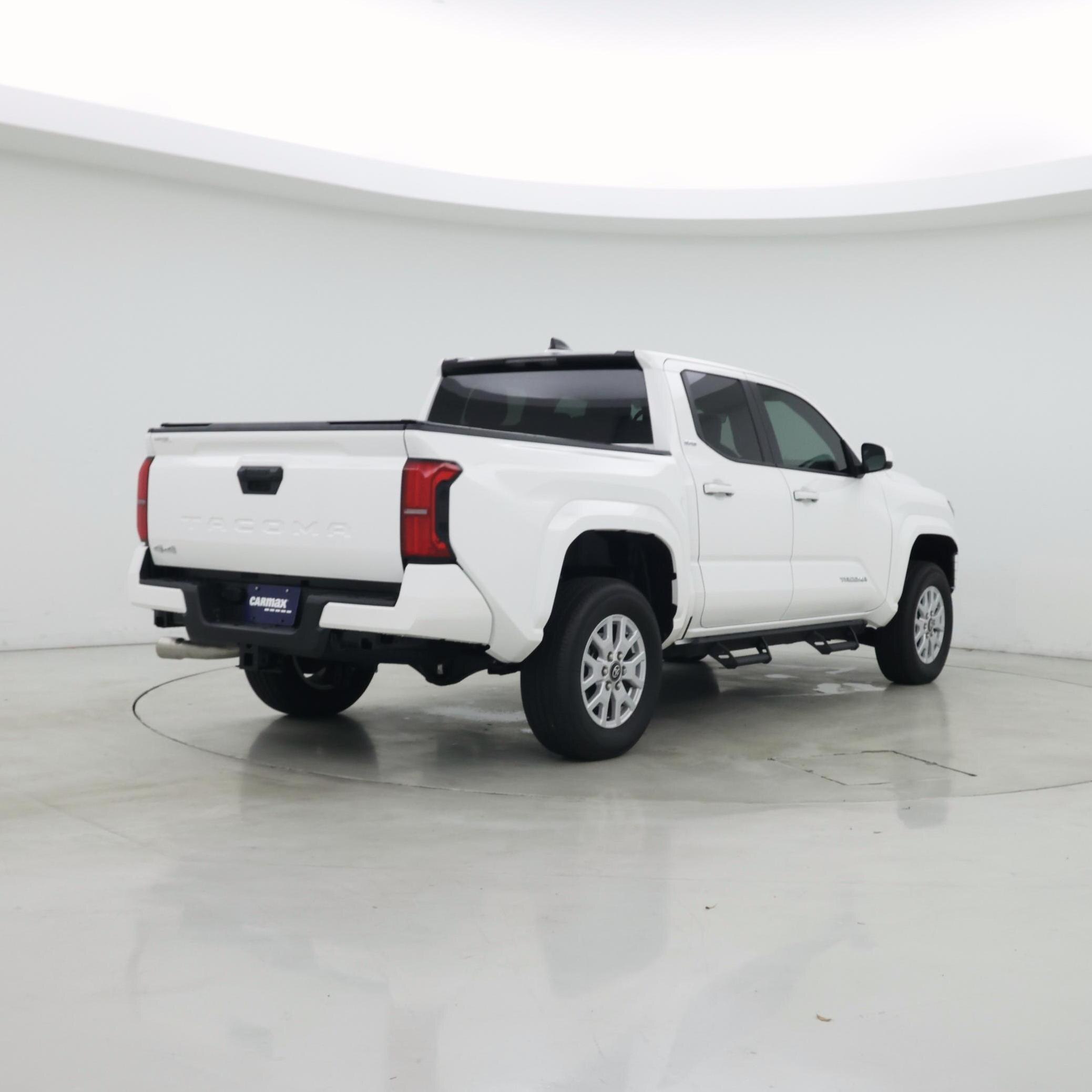 Thumbnail: 2024 Toyota Tacoma - 8