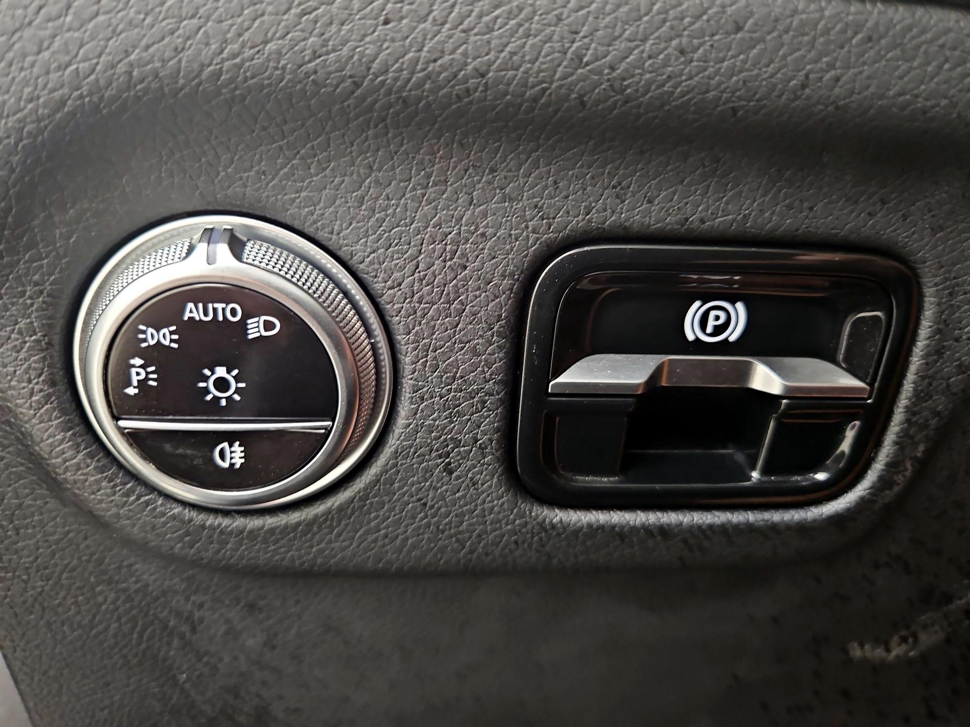 Thumbnail: 2022 Mercedes-Benz EQS - 13